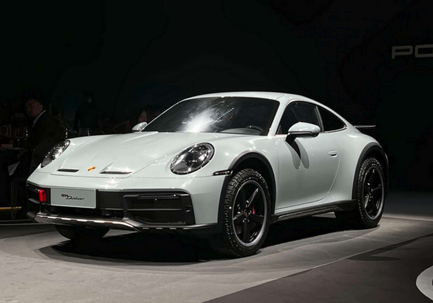 日前,保时捷911 dakar公布了国内价格——228.