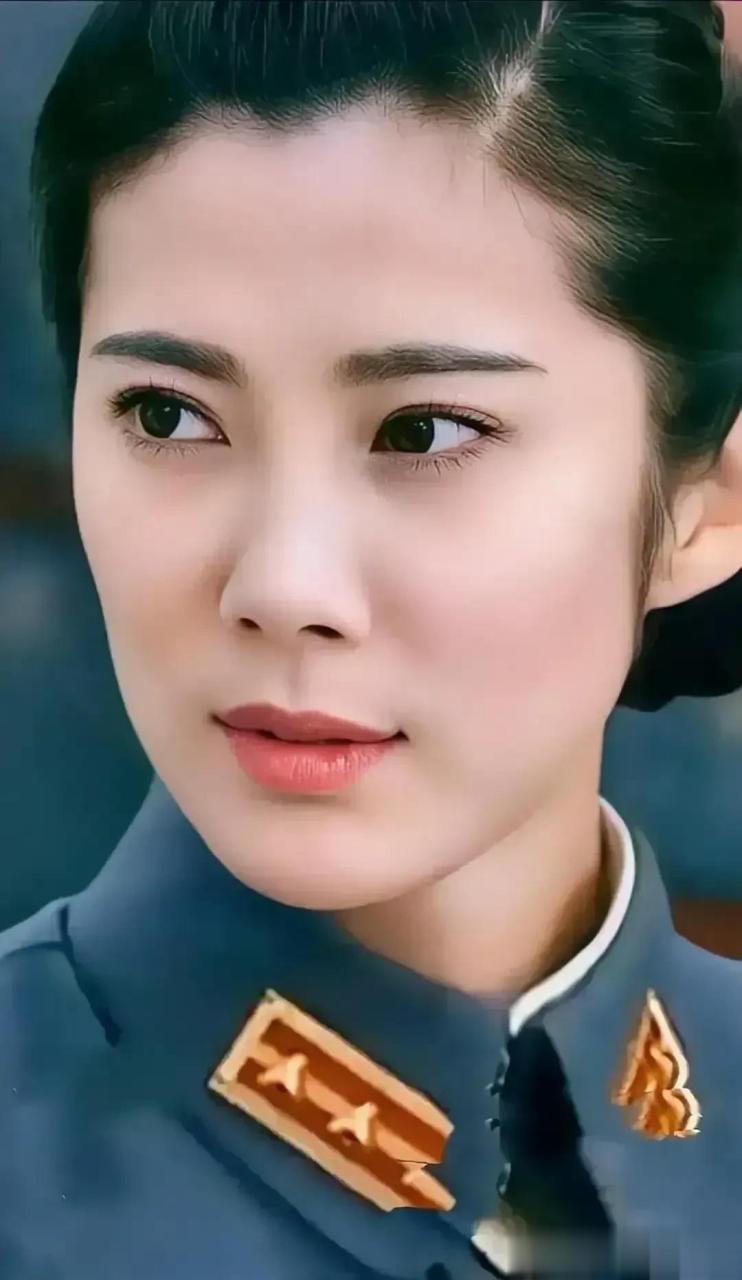 和同名的演员刘涛的老公王珂相比,演员王珂似乎并不那么家喻户晓.