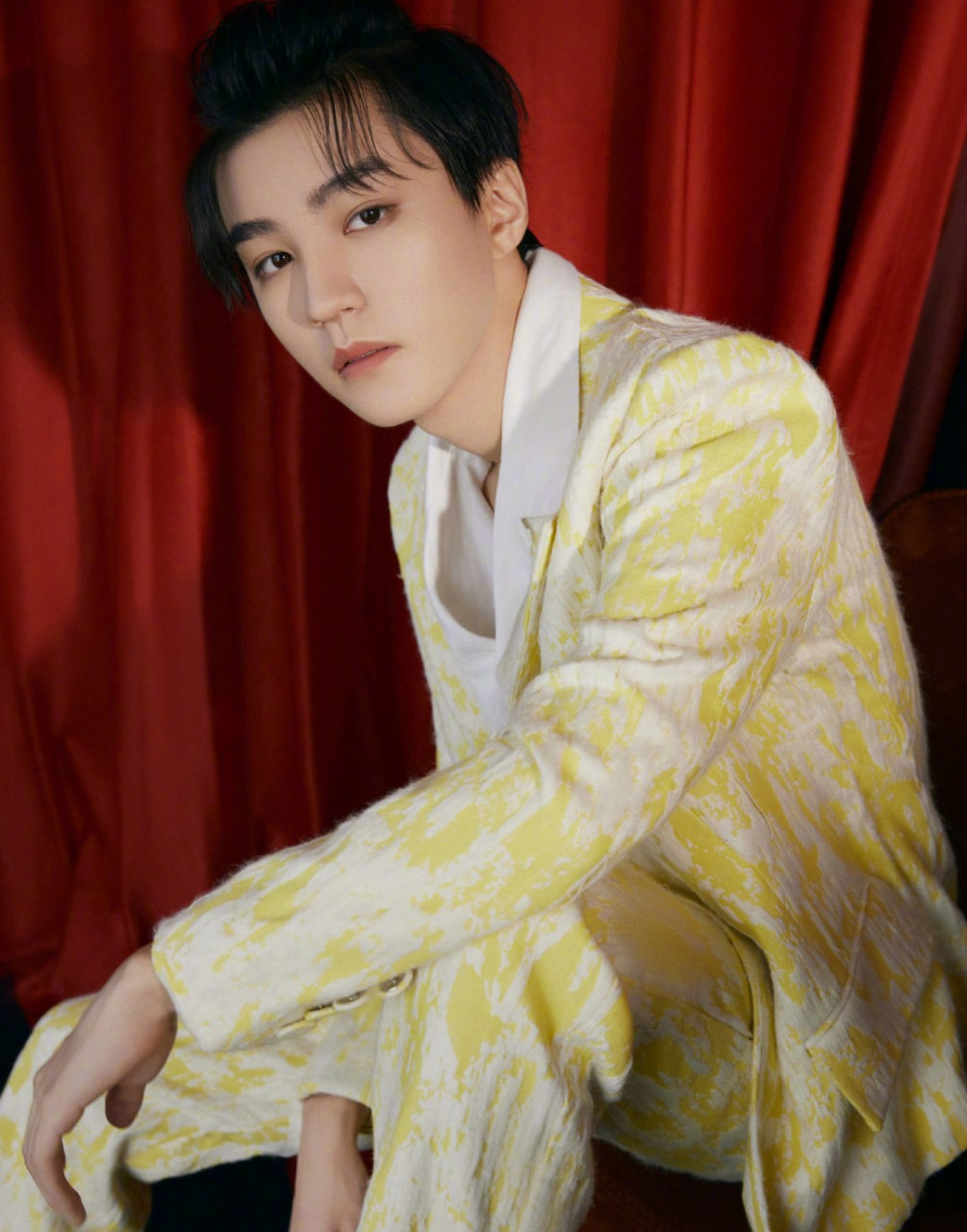 黄俊凯今日份活动走形,露出额头,清爽帅气~[666][鲜花][鲜花]  #潮a