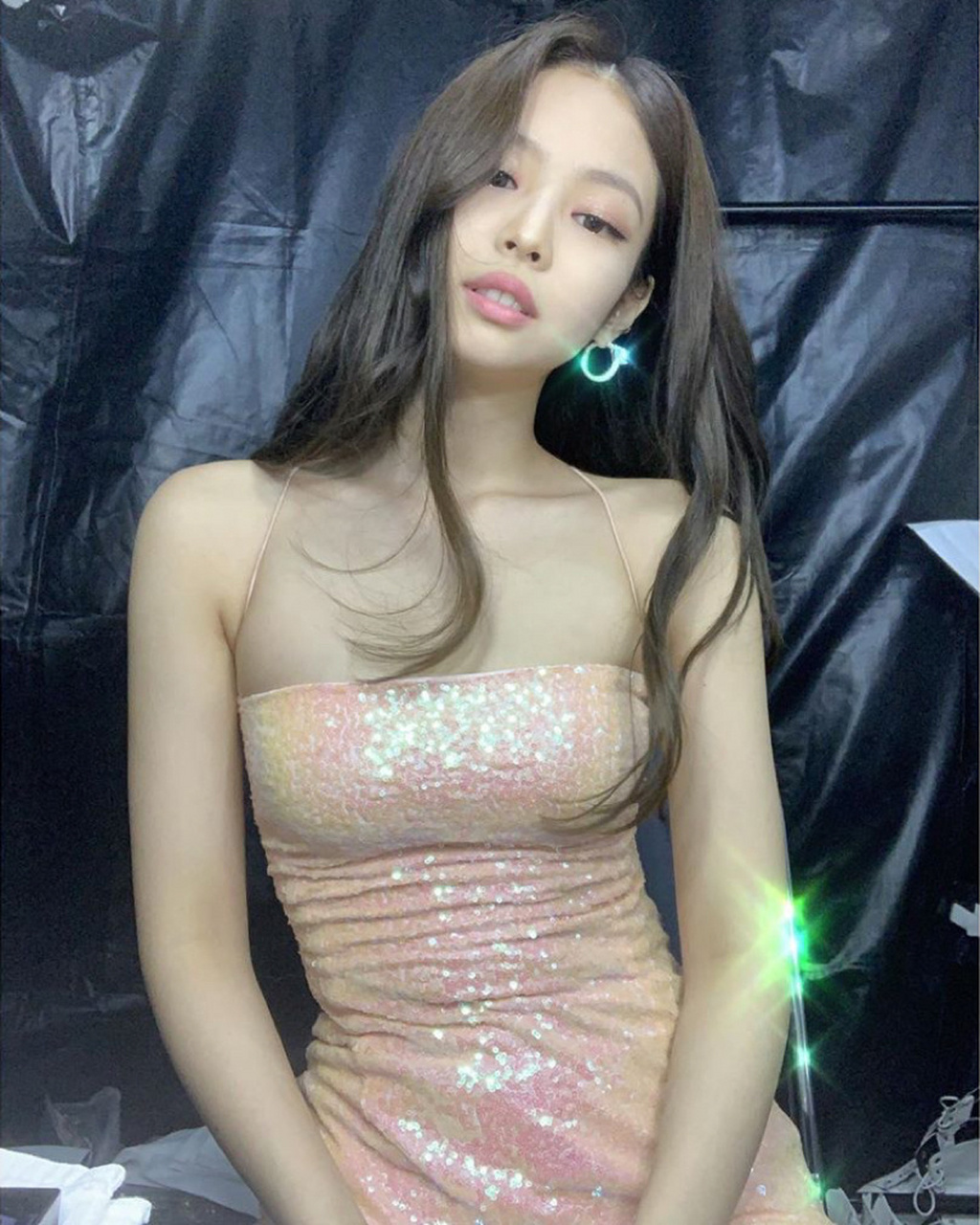 jennie穿搭 欧美风的人鱼公主妮 jennie泰国演唱会穿搭分享 百变小妮