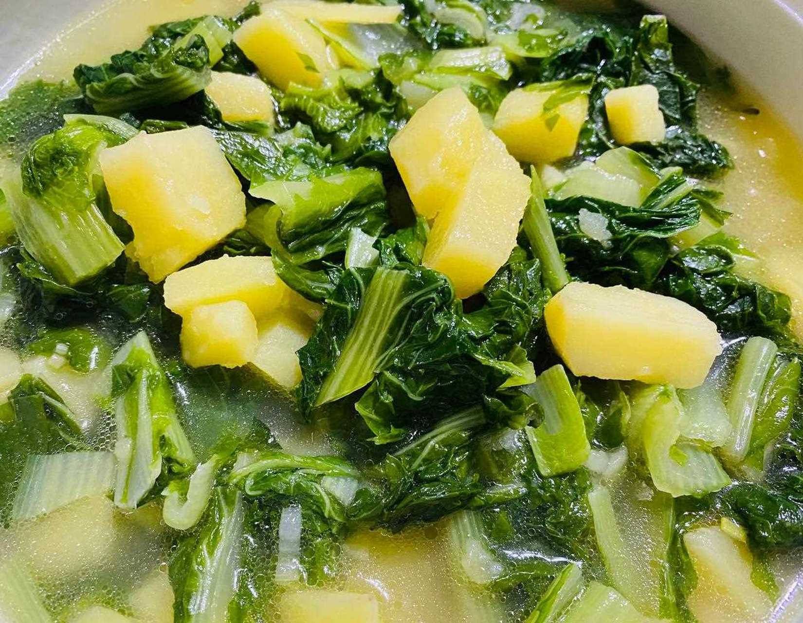 我的最爱土豆炖小白菜(农家) 2.肉末盖茄子 3.