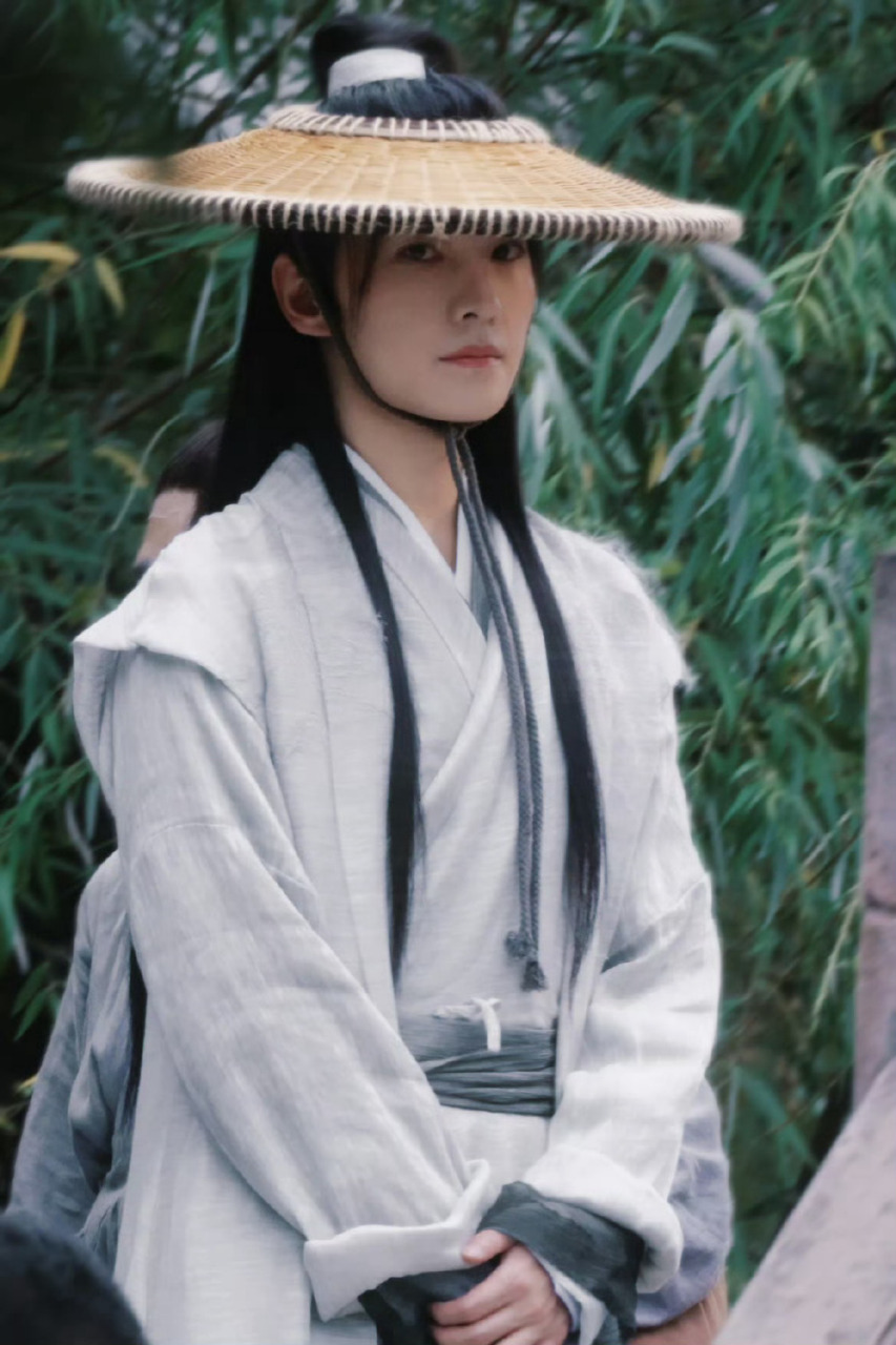 杨洋韩立# 杨洋《凡人修仙传》的路透来了,杨洋是瘦了很多吗?