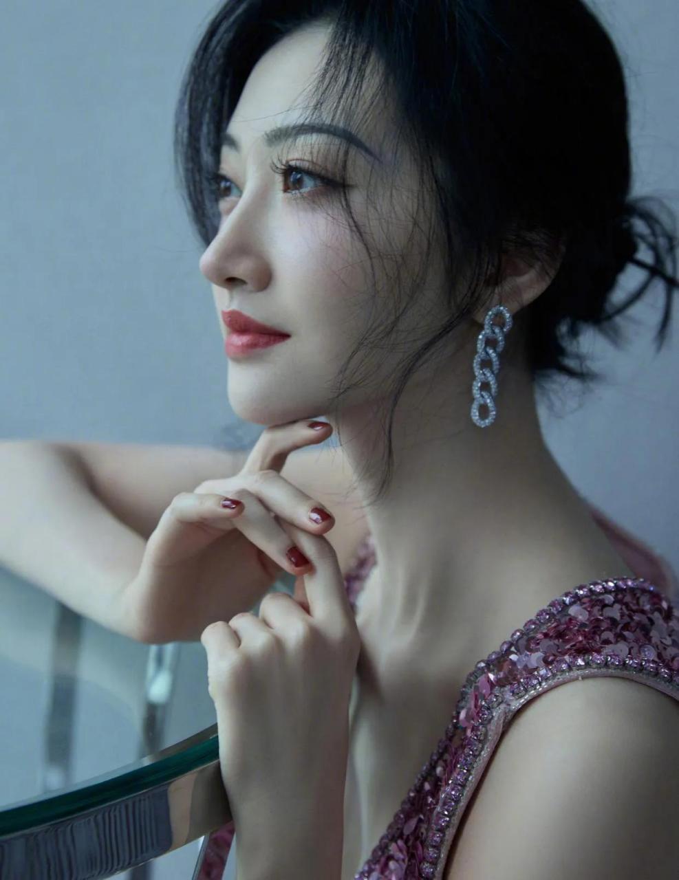 景甜越来越漂亮了,有气质有内涵了!