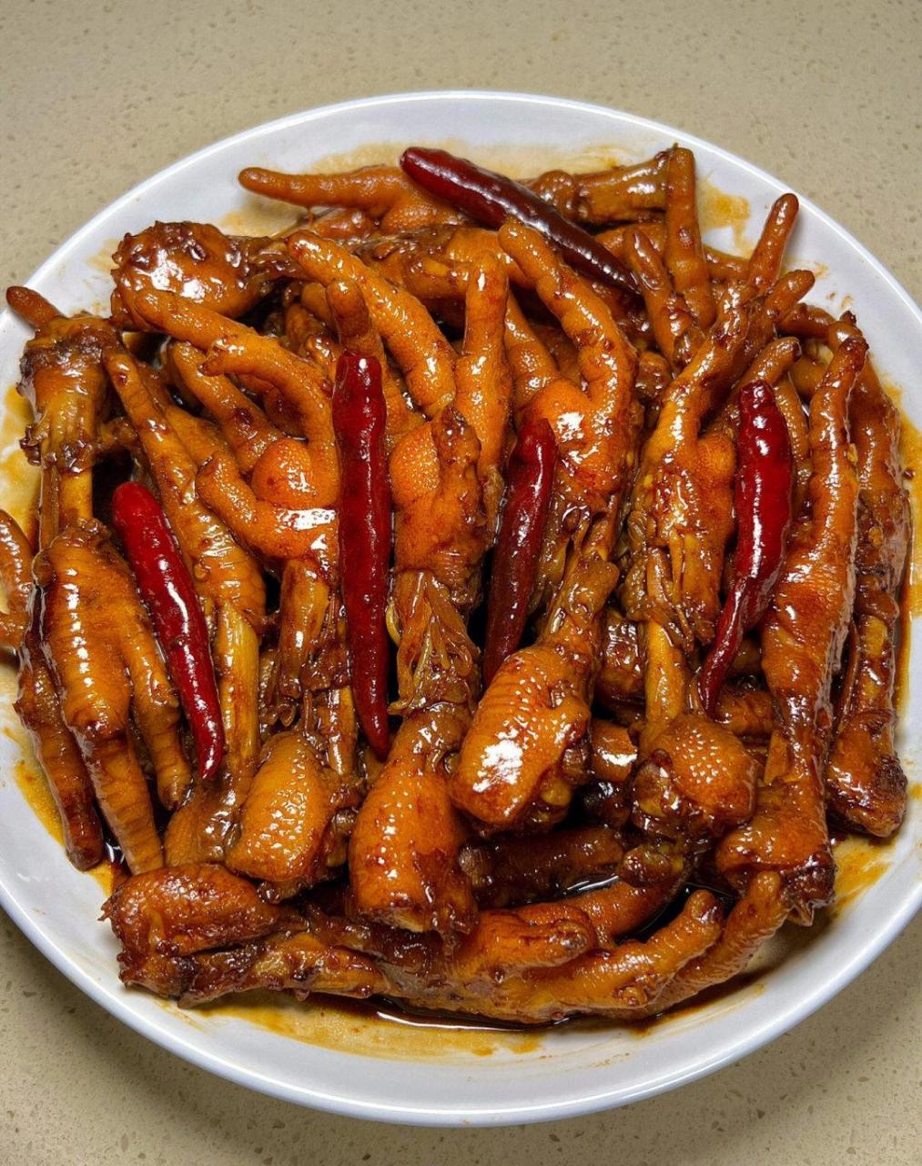 我吃过最最好吃的红烧鸡爪配方!