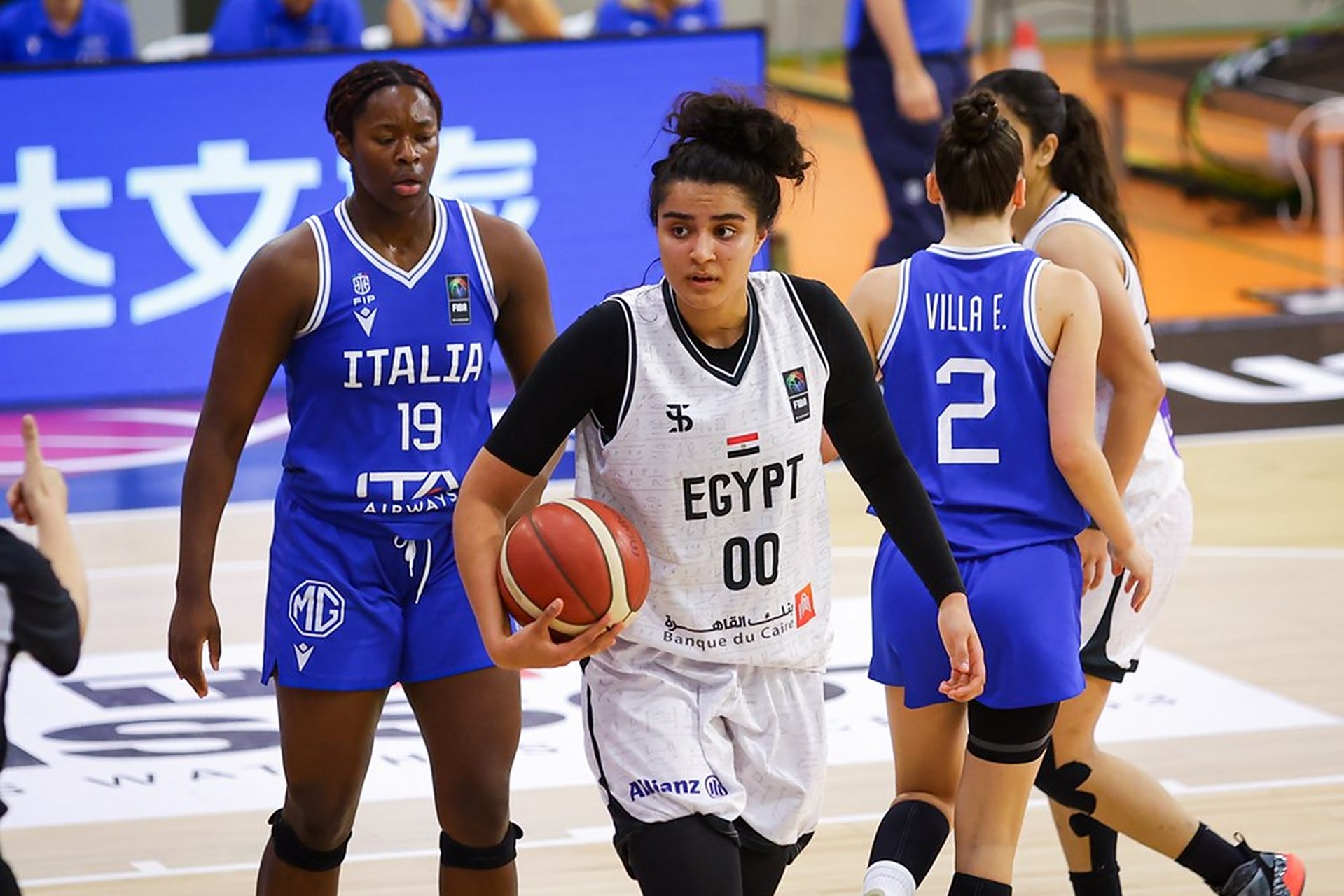 最终,意大利女篮64-56战胜埃及女篮排名第11,埃及女篮第12名.