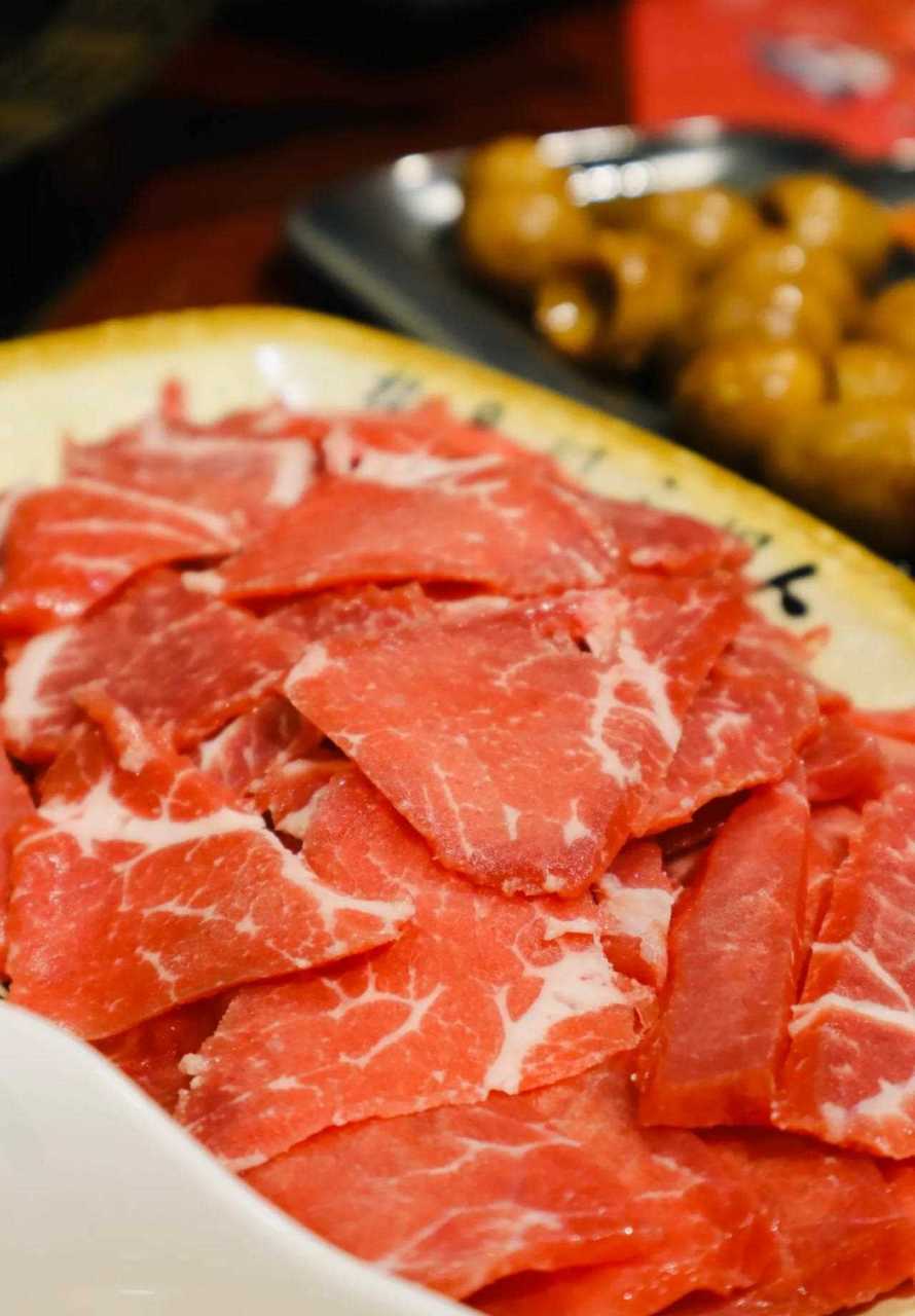 【炊二哥四川火锅】要问现在什么最能治愈我,那一定是四川火锅昨儿