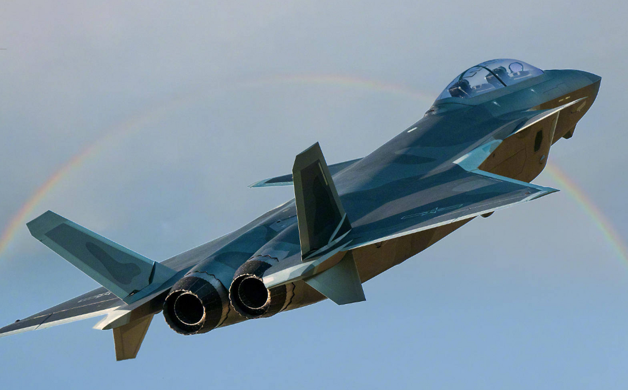 歼20战斗机生产数量和部署情况  根据美军文件,中国的歼20战斗机已经