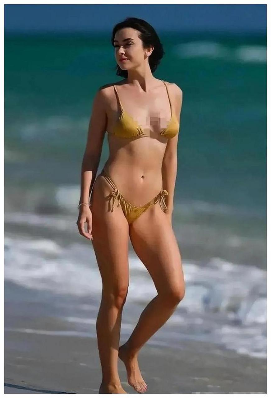 claudia bouza 黄色比基尼海滩写真