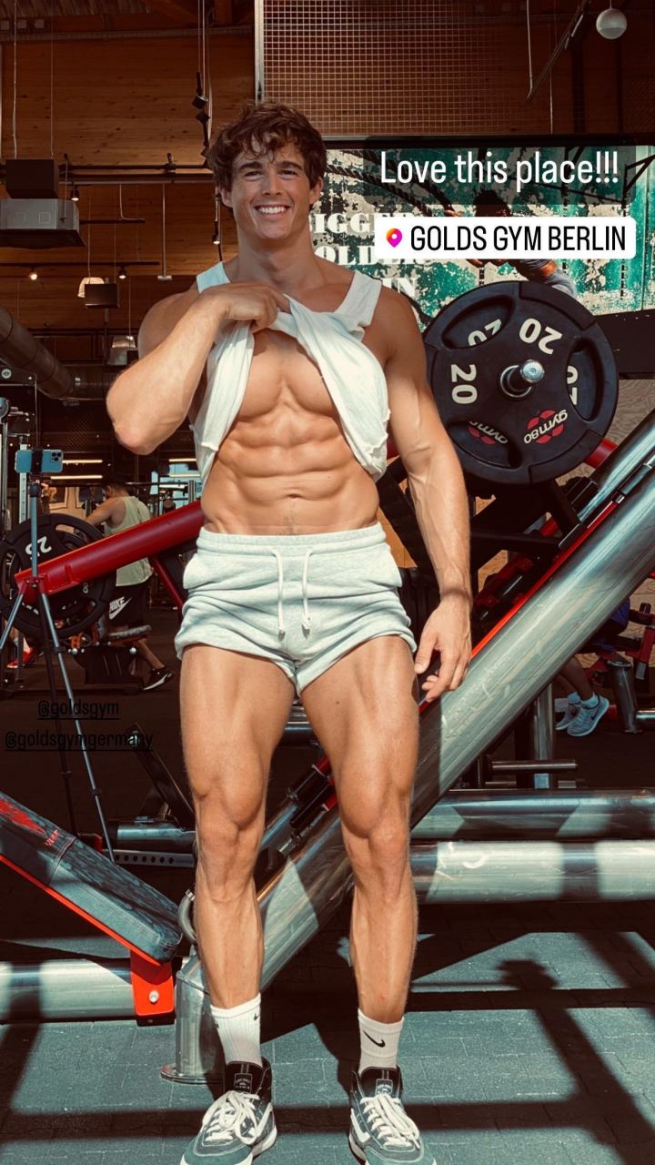 pietro boselli 秀腹肌