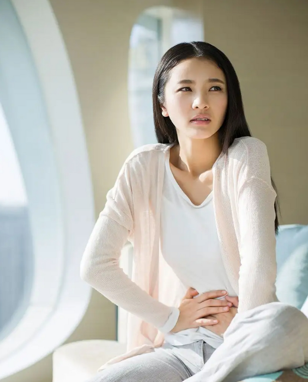 几天后,小培突然晕倒,送到医院后一查:胃癌晚期.