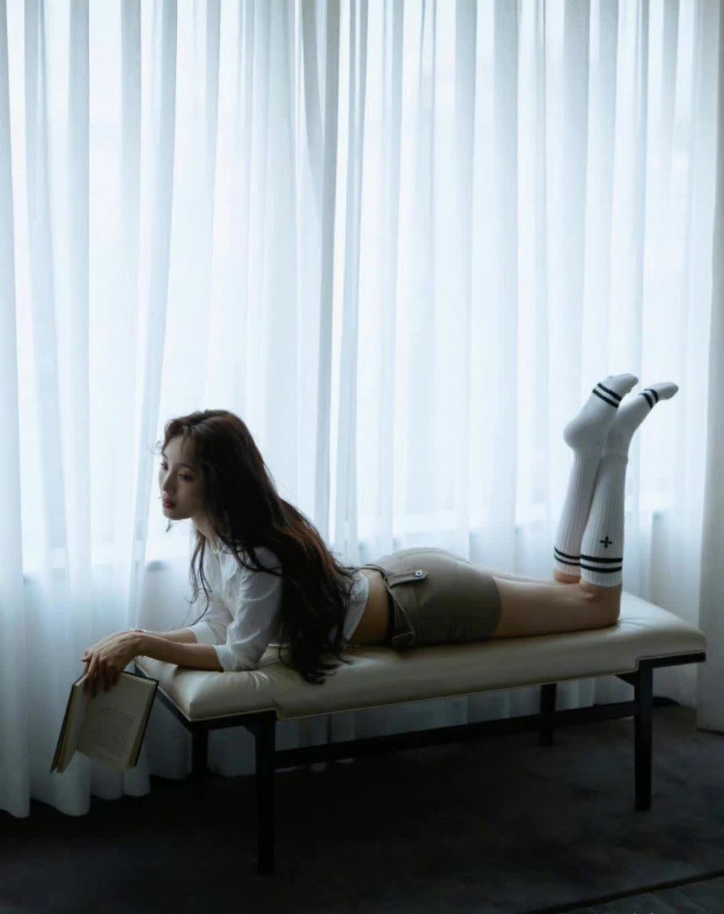 王子轩:优雅性感的身材,修长光滑的大长腿,性感迷人!  #性感女人#[心]