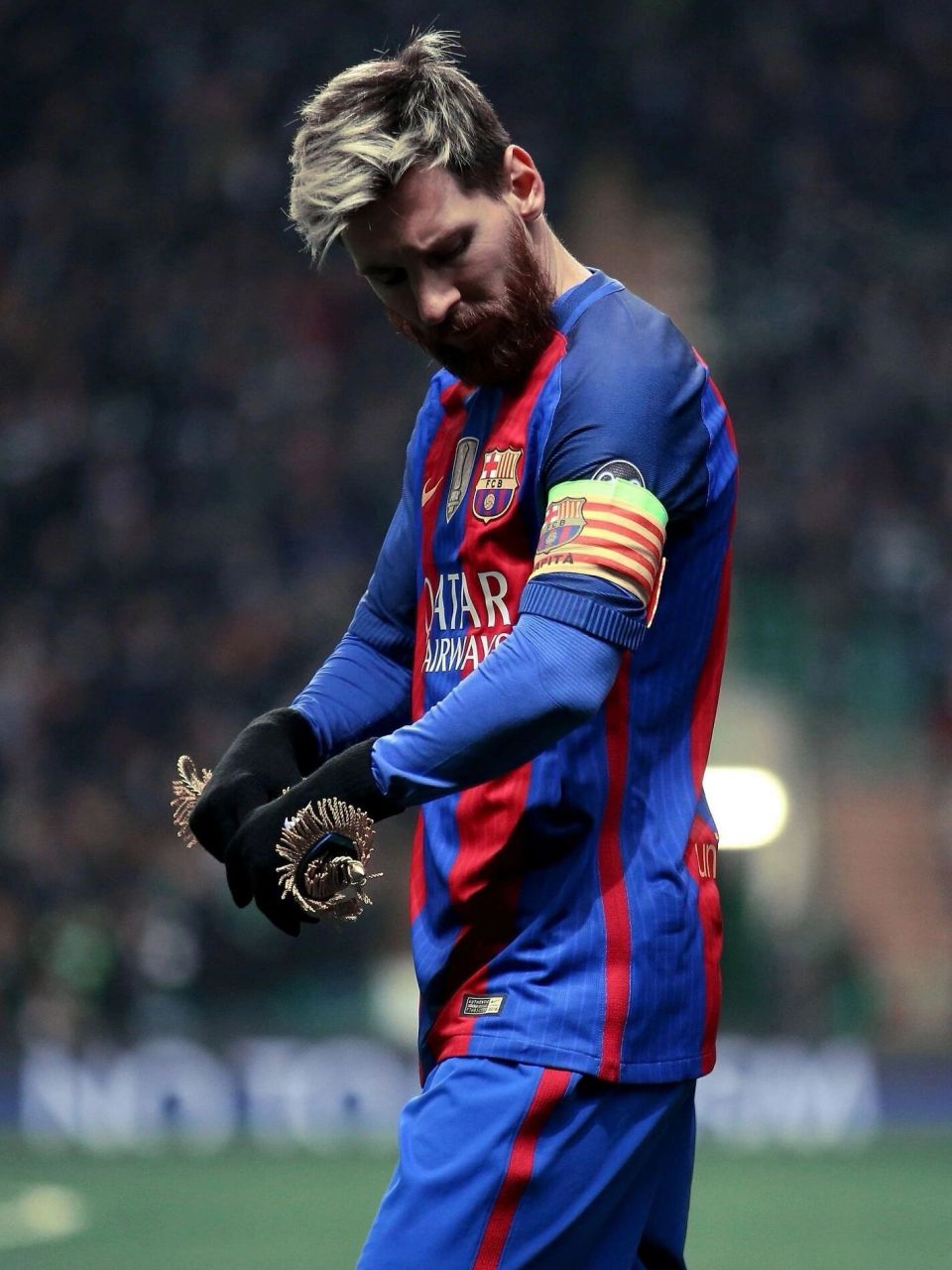 揭秘球王梅西的传奇之路  梅西是一位有着出色职业生