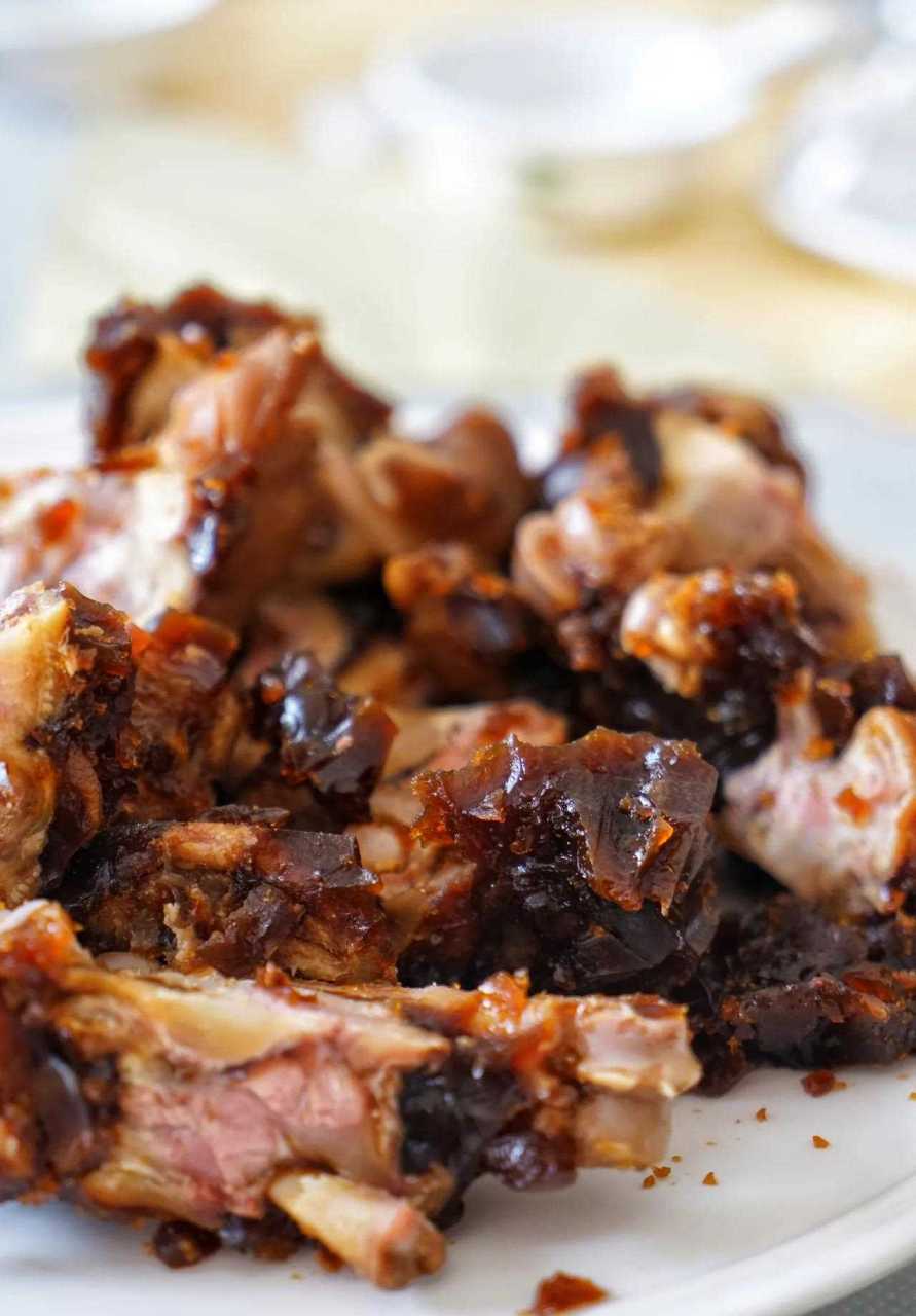 来青岛都要到机场一家老店吃流亭猪蹄,老板说今年机场要搬了,他的店也