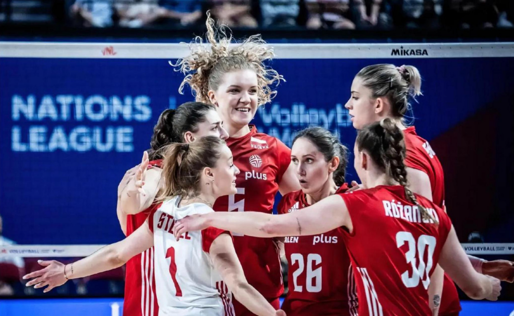 【波兰女排奥预赛14人名单】  波兰女排主教练拉瓦里尼公布了奥预赛大