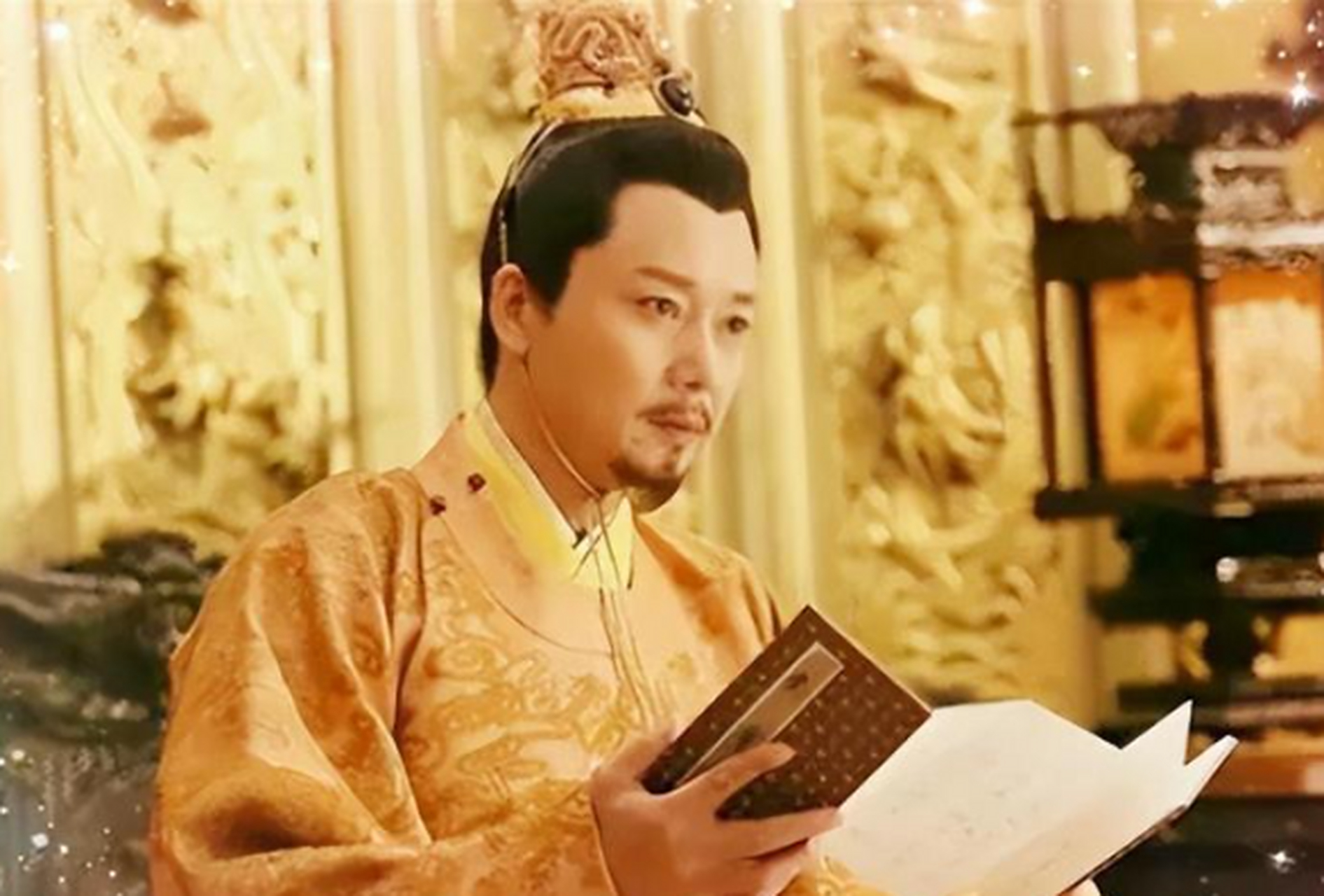 在古老的历史长河中,闪现出一位明慈宗朱佑樘的皇帝.