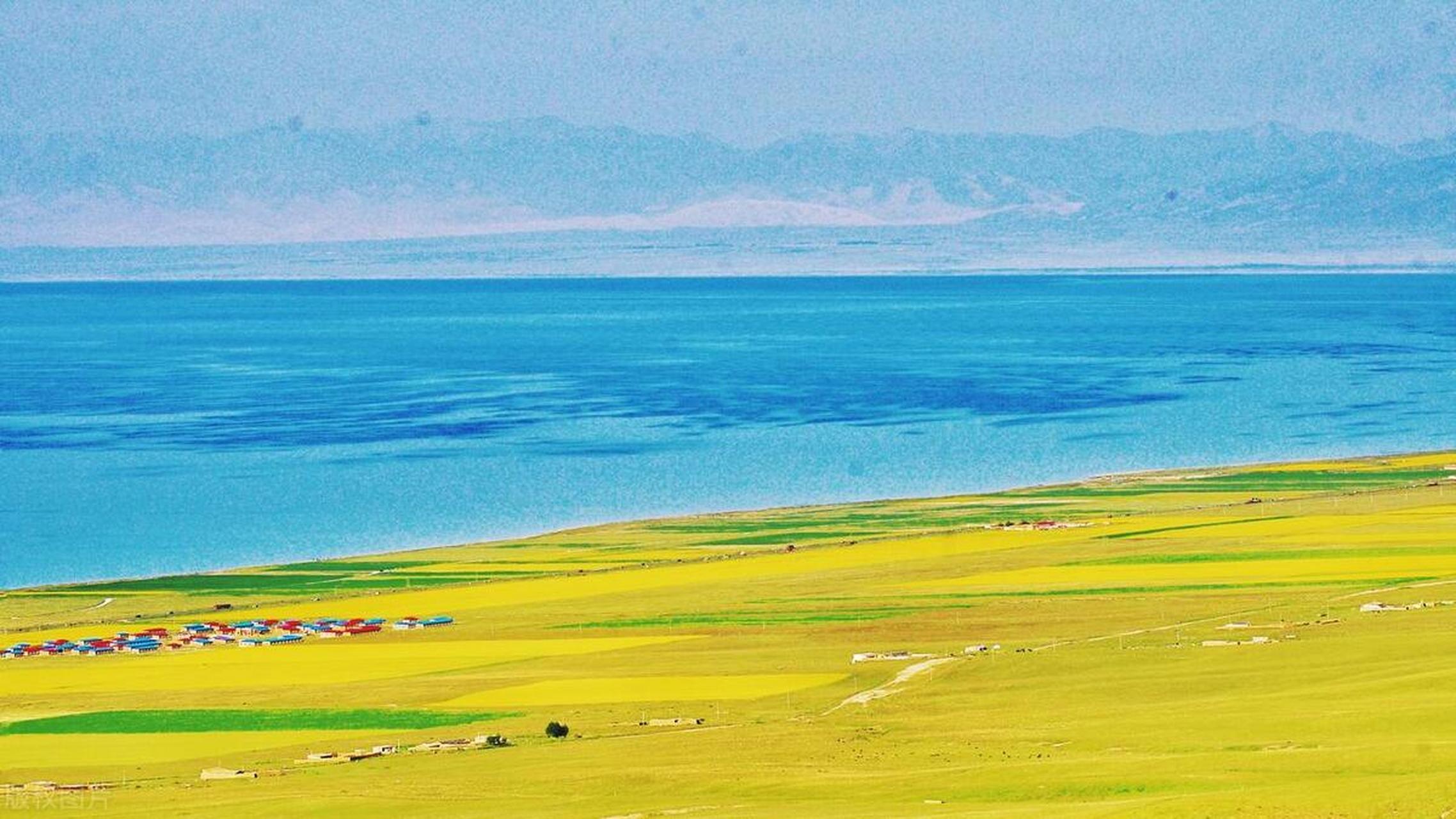 02  青海湖又名措温布,即藏语青色的海之意