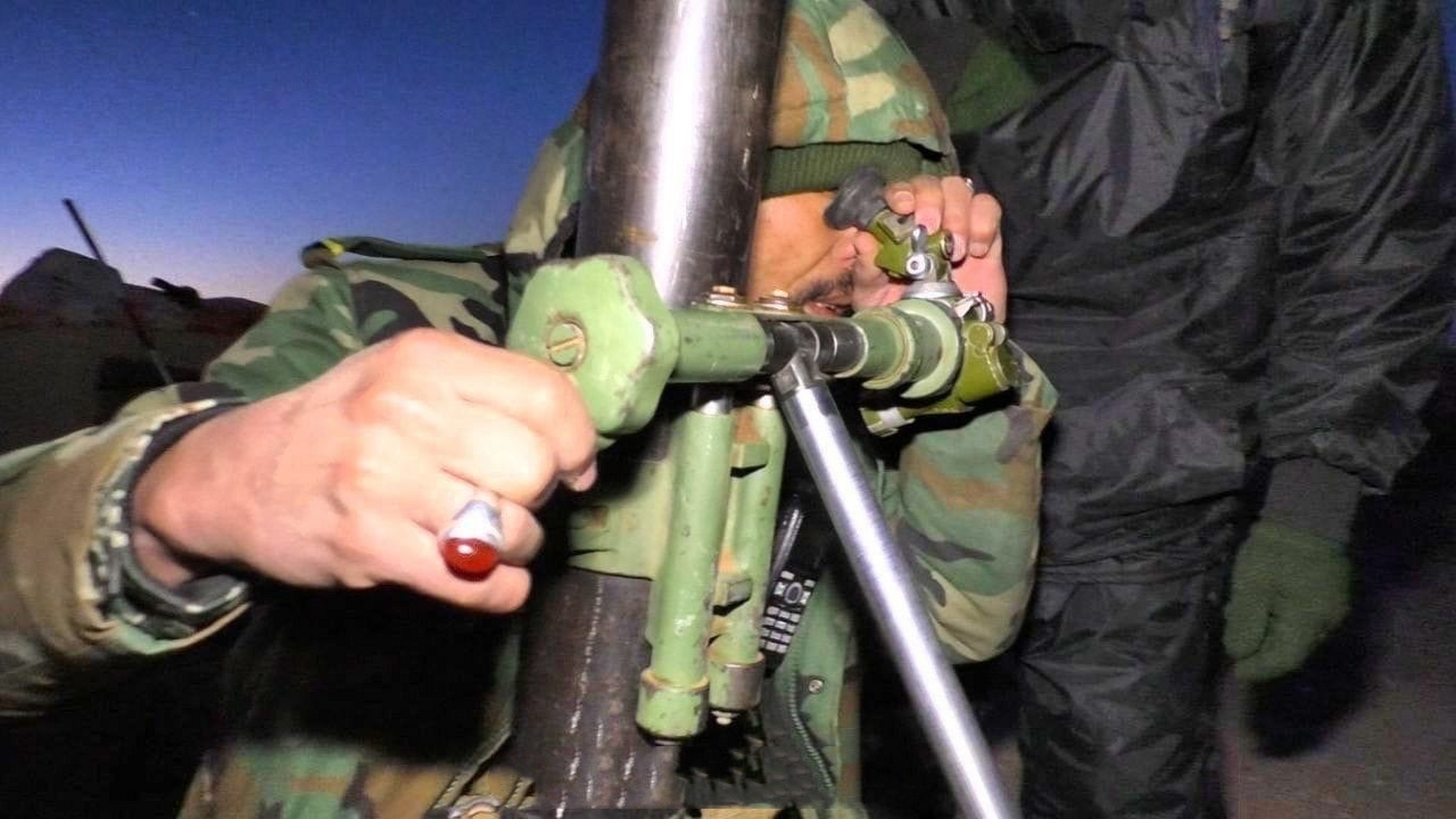 阿富汗雇佣军在叙利亚进行战斗巡逻,在叙利亚战争最激烈的时候,因为叙