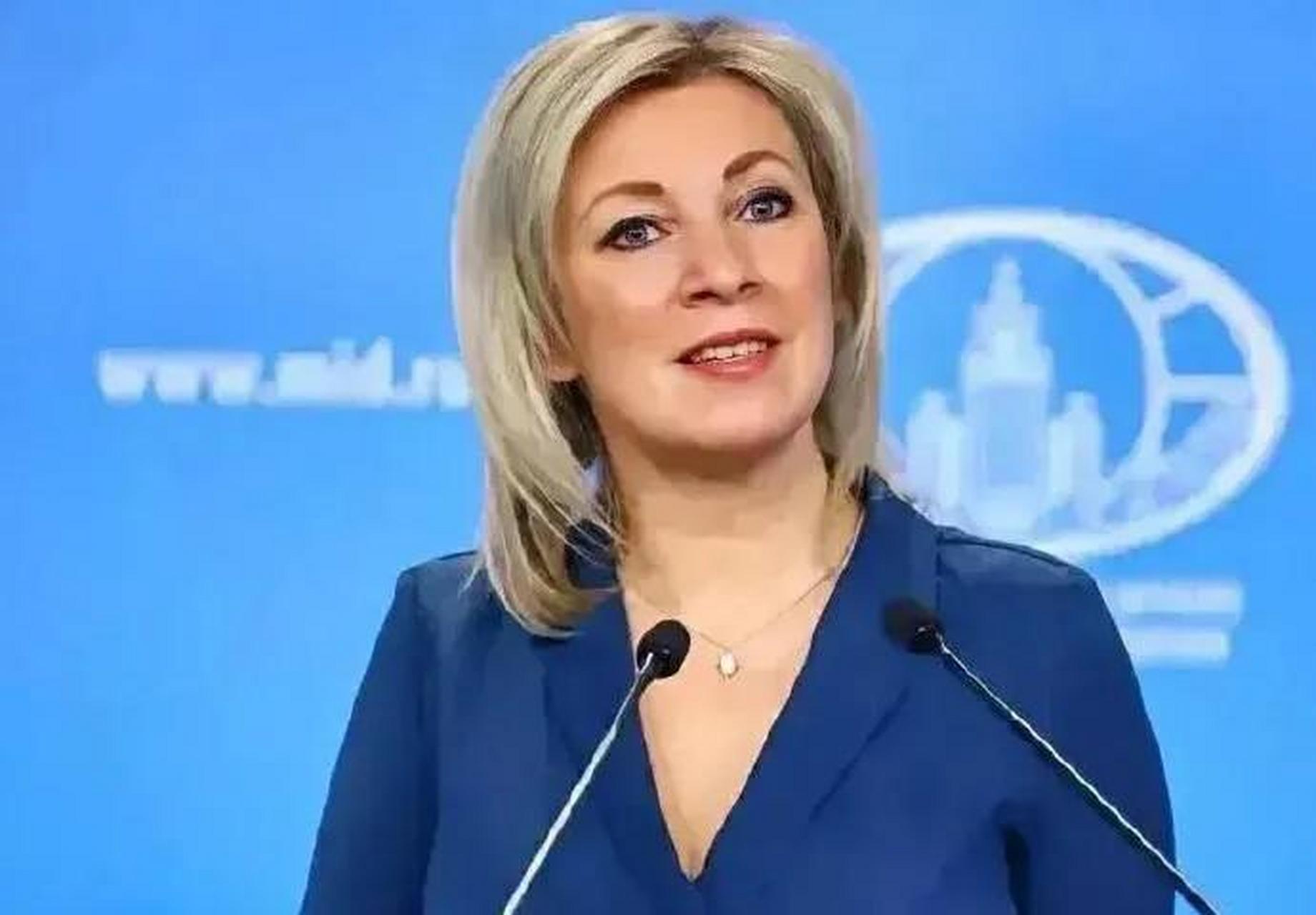 俄罗斯外交部发言人扎哈罗娃一向以强硬的态度著称,但这次她不得不