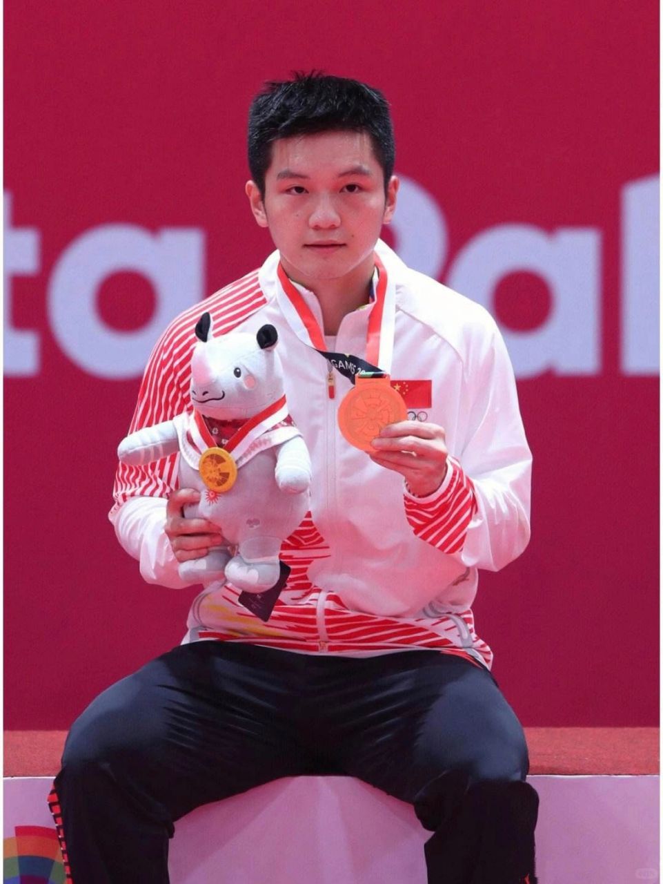 乒乓球远动员樊振东  杭州亚运会即将开幕,作为乒乓球项目的一员