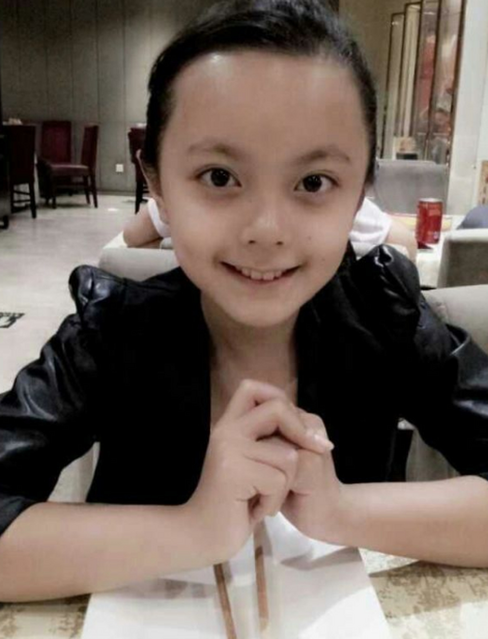 赵今麦童年or长大后,一个可爱一个漂亮