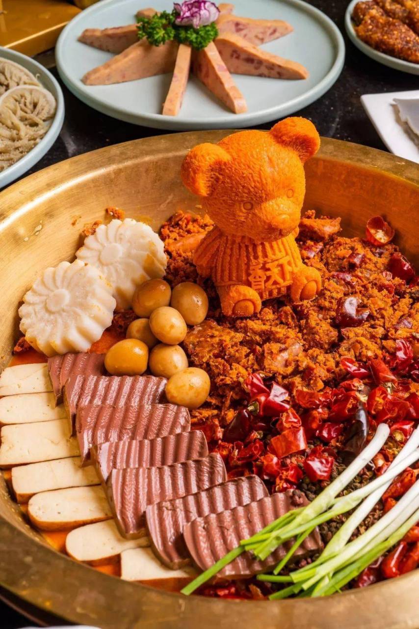 四川香天下火锅要为广大食客所打造的,就是这样一个值得一去的目的地
