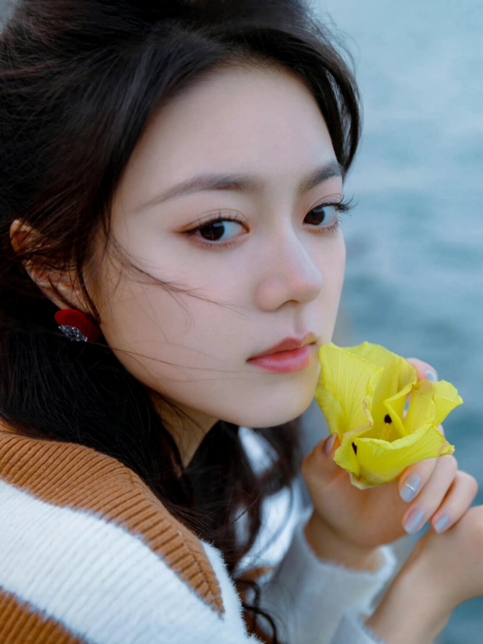 最近,赵今麦工作室掉落了一组高清大图,让我们一起来欣赏一下吧!