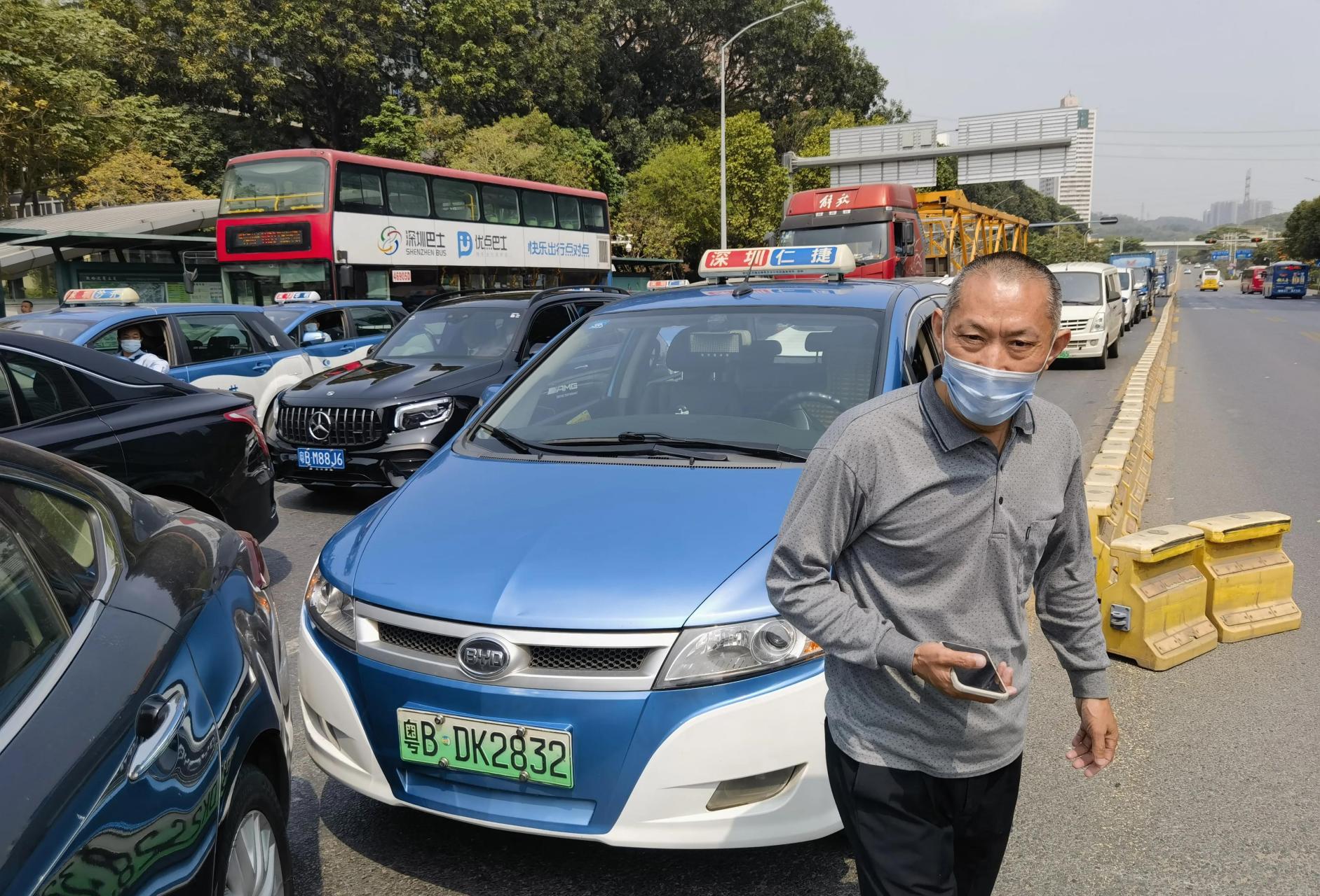 刚才保险公司打电话过来说对方想走快速理赔方式,就是几百块钱