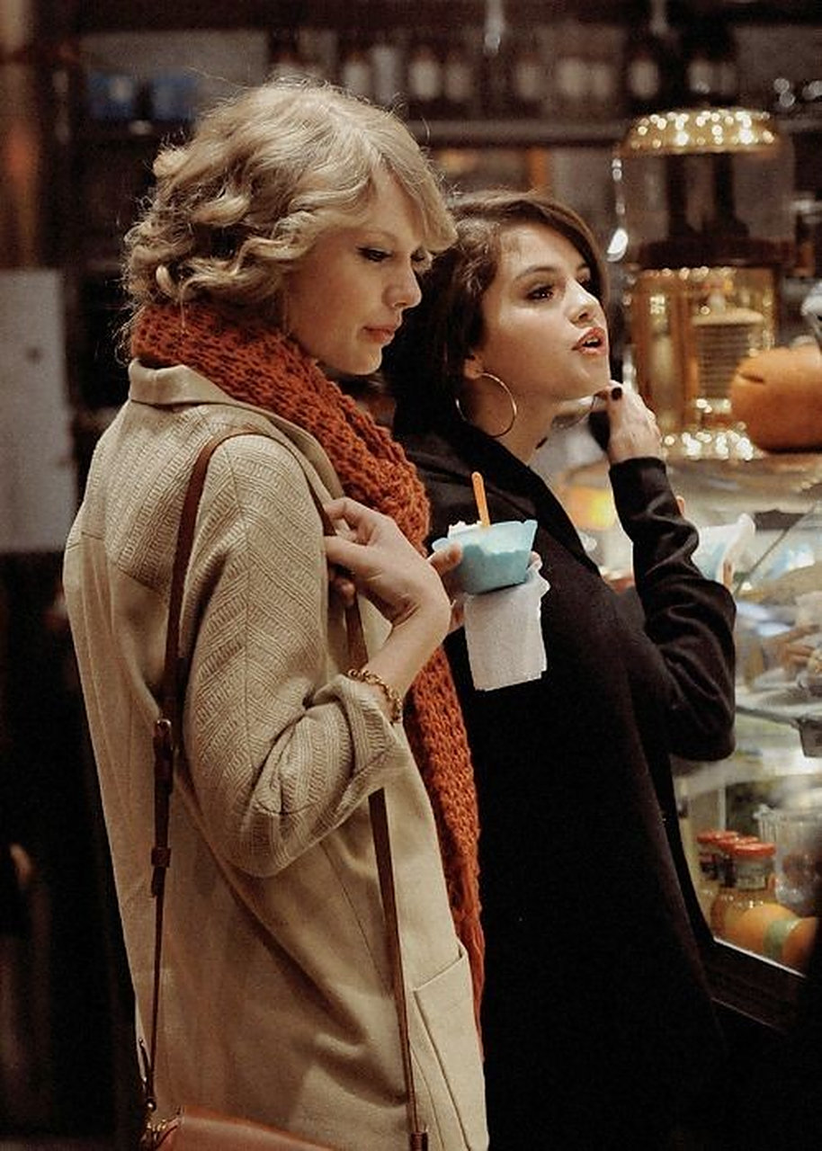 霉霉和赛琳娜,这闺蜜情我给100个赞!