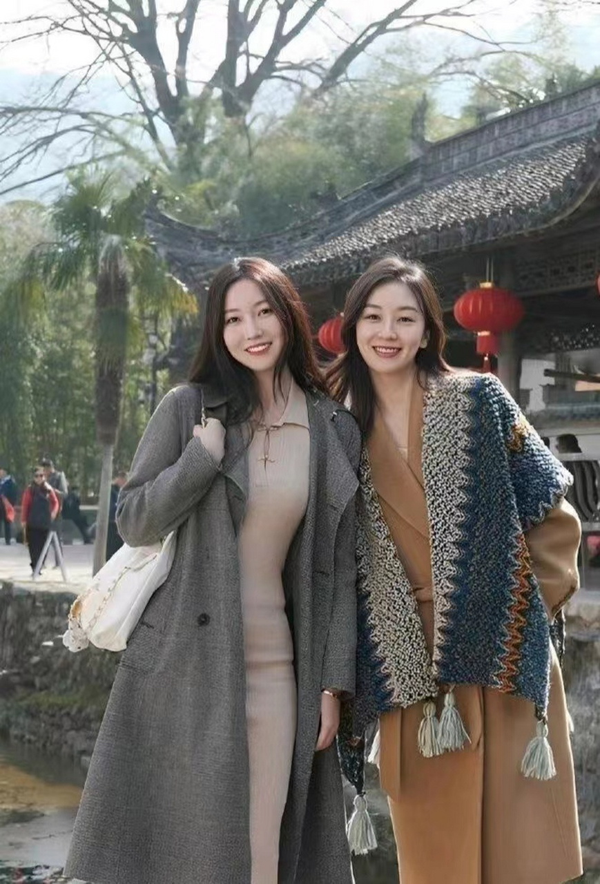 一个北方姑娘,一个南方姑娘,大家分得清吗?