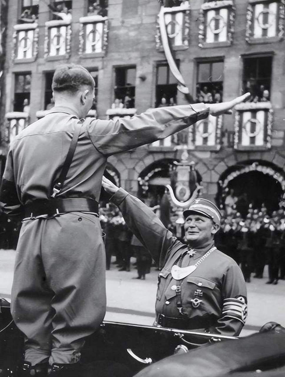 戈林,作为德国一战的王牌飞行员,二战的空军元帅.