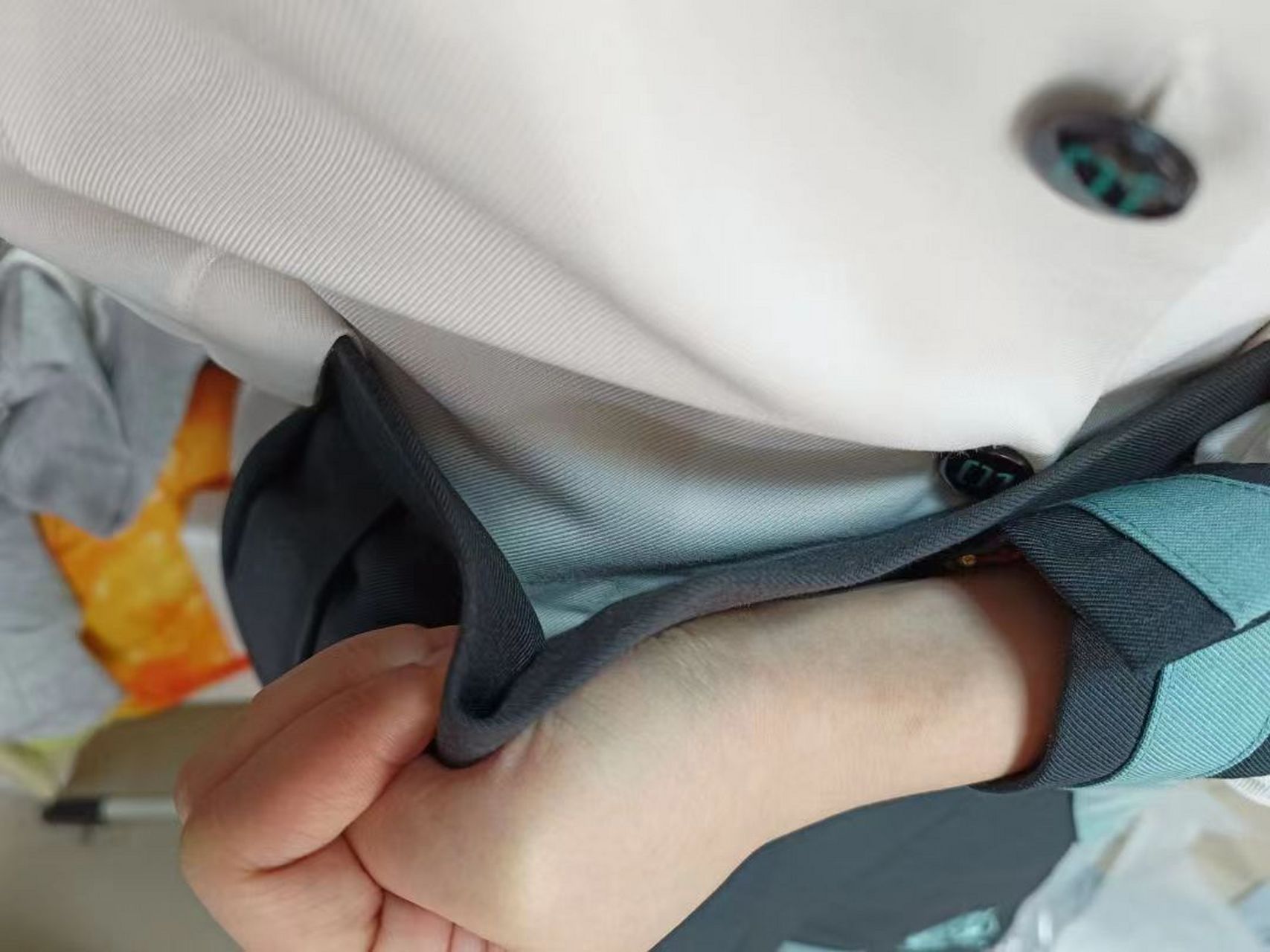 裙子老是往下掉怎么办