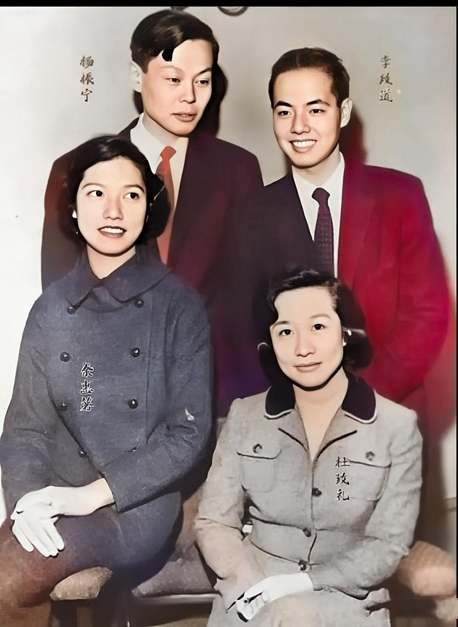 图为李政道与杨振宁.