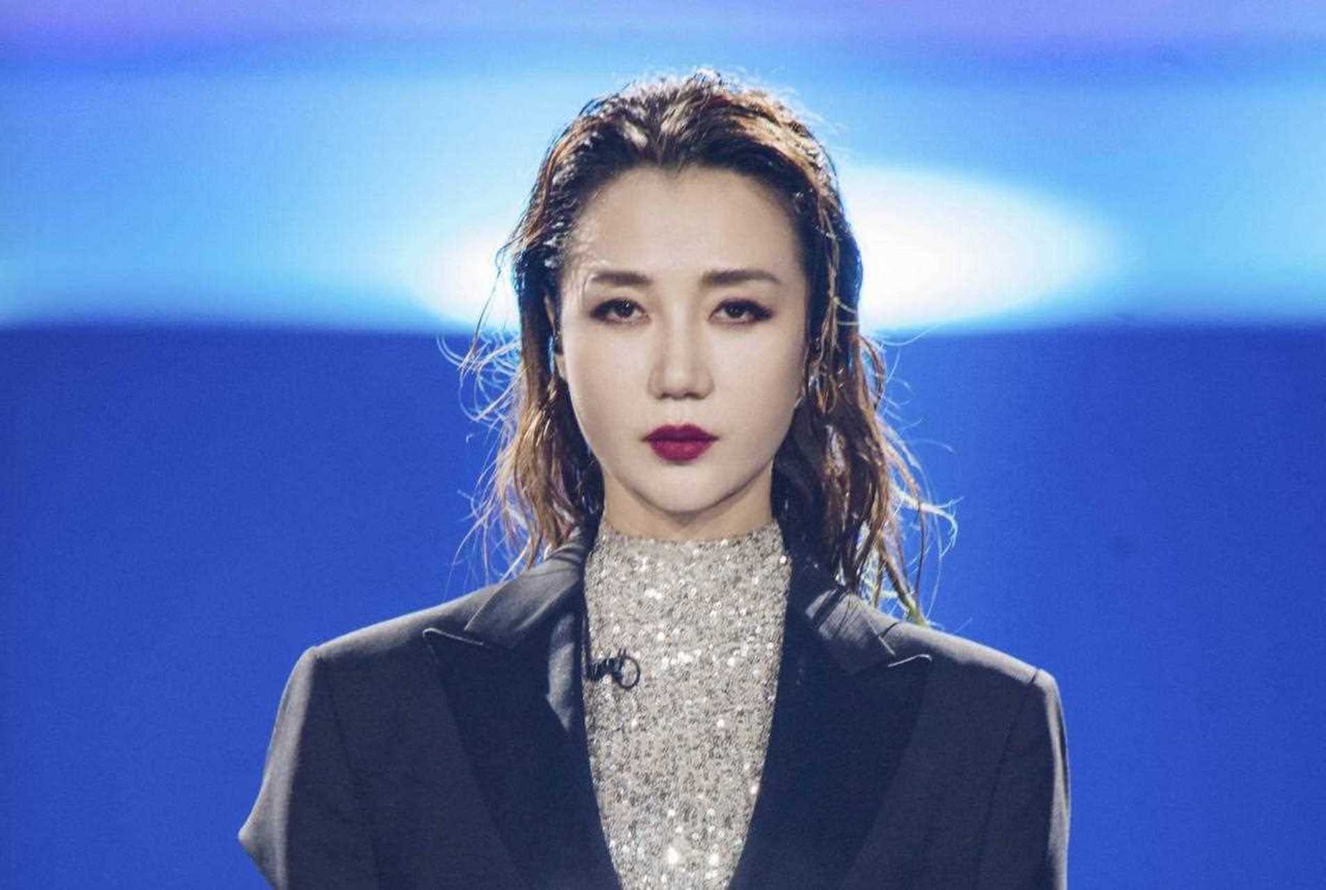 《乘风破浪的姐姐》第二次公演淘汰了阿朵,令不少观众意难平