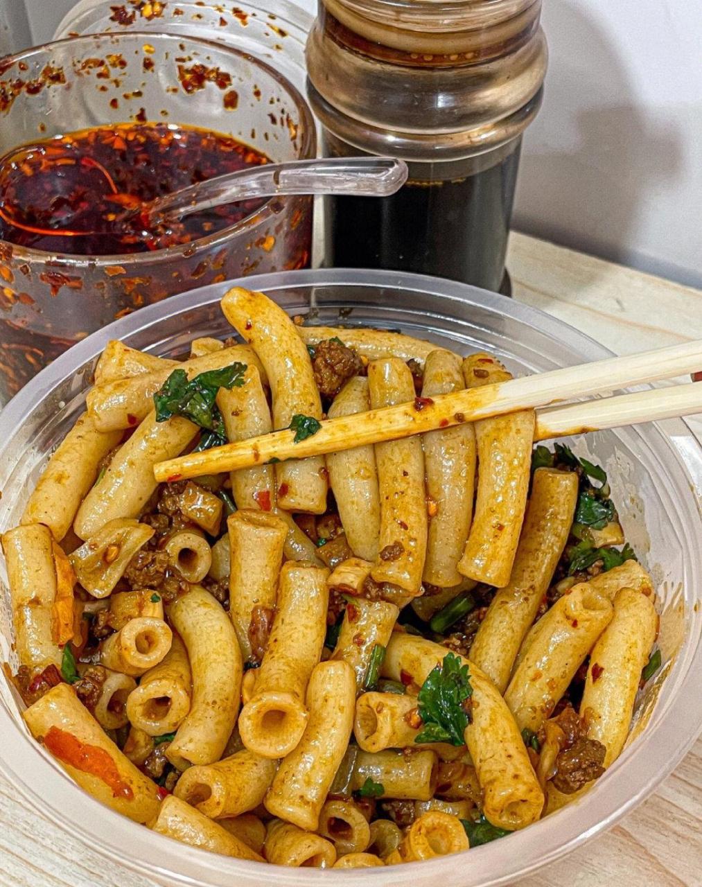 还有萝卜丁脆爽可口,拌一拌真的香晕了,巨巨巨好吃!