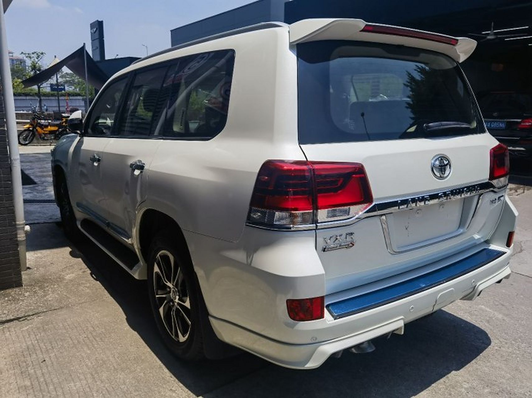 车友投稿:我的土豪表叔买了一辆丰田兰德酷路泽(进口) 2021款 5.