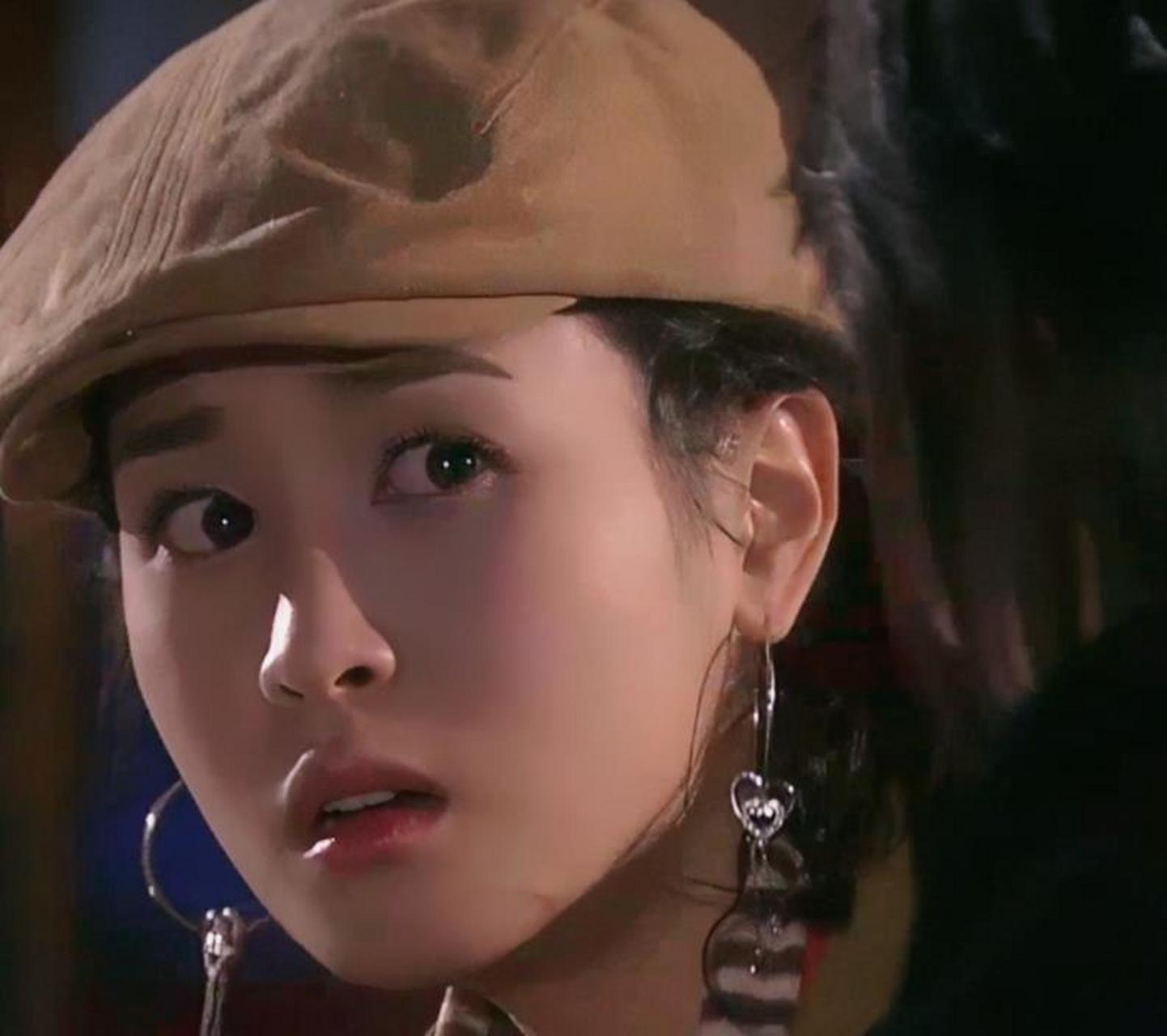 李多海整容前的样子,完全长在了我的审美上!