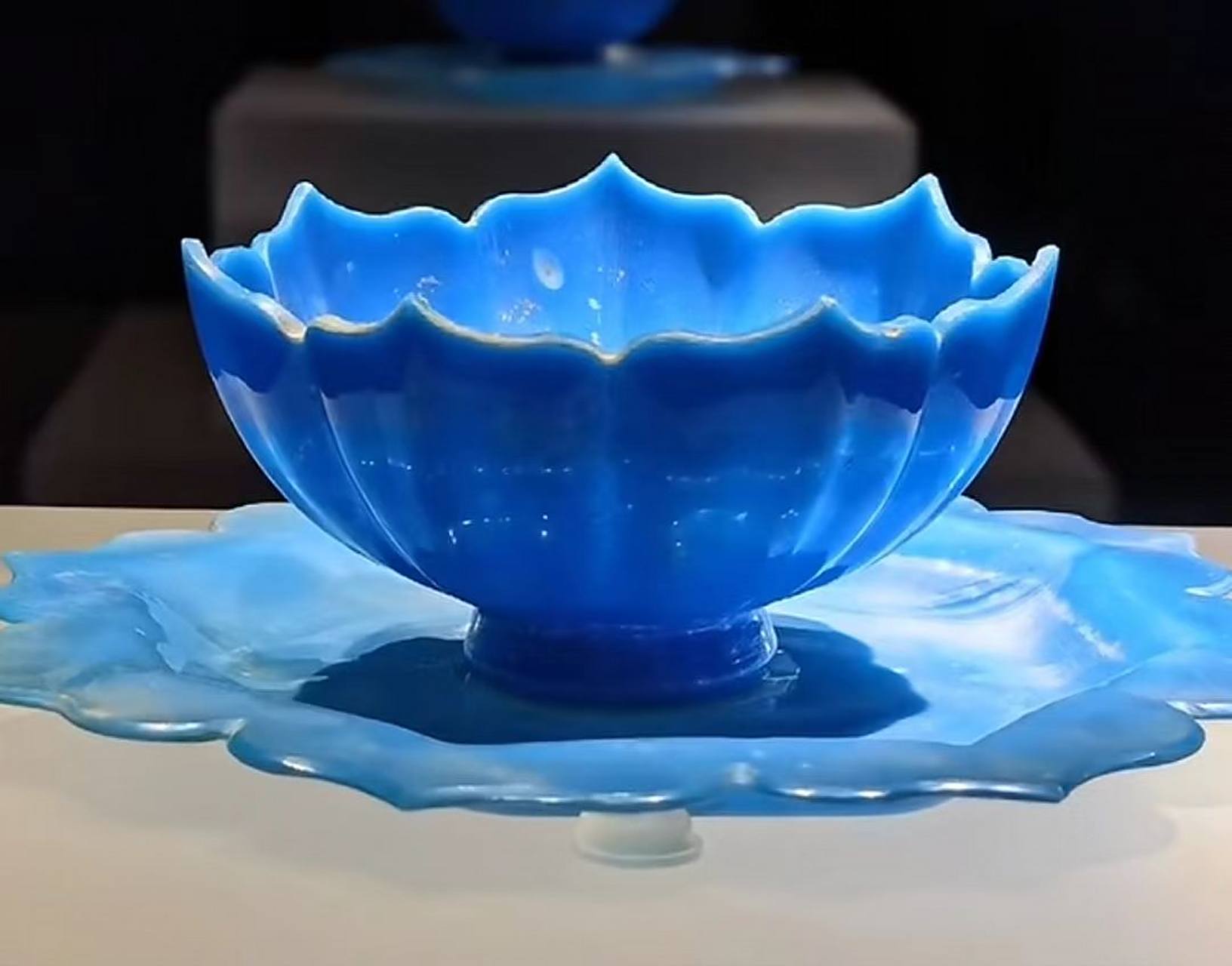 来自600年前的审美,莲花玻璃托盏,令人窒息的东方美