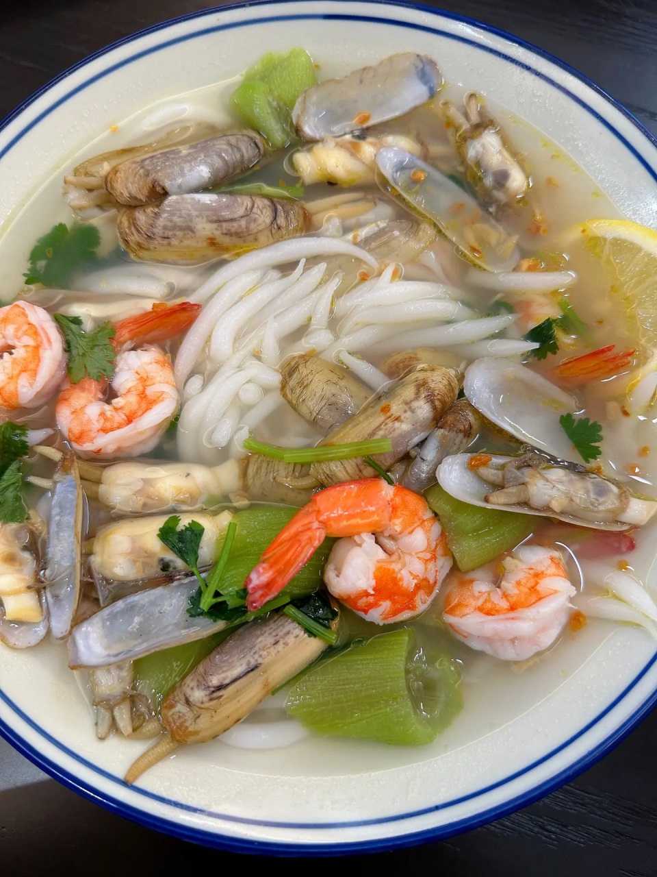 尖米丸可以换成粿条,面条,米粉等等都可以!太好吃啦[good][good]