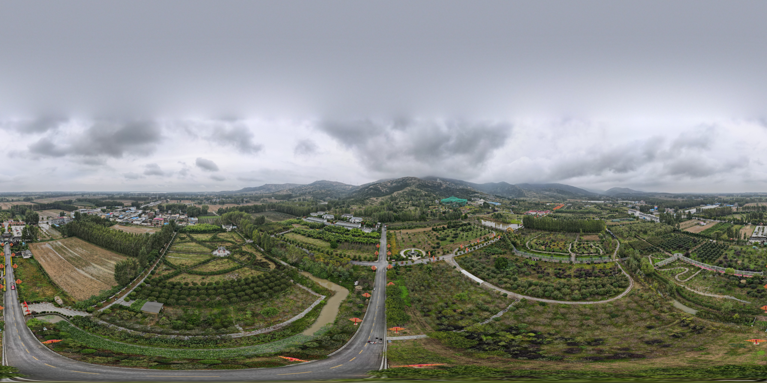 我眼中的方城# 河南省方城县的德云山风情植物园是国家aaaa景区,位于