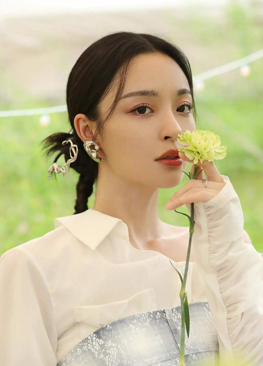 李莎旻子湖南卫视节目主持人,曾在中央广播电视总台2019主持人大赛