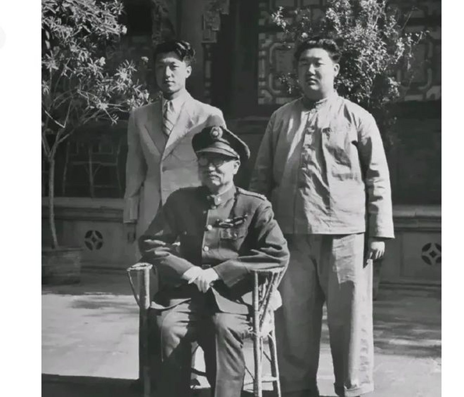 阎锡山是个拥有庞大家族的人,他有许多儿子,但没有女儿.