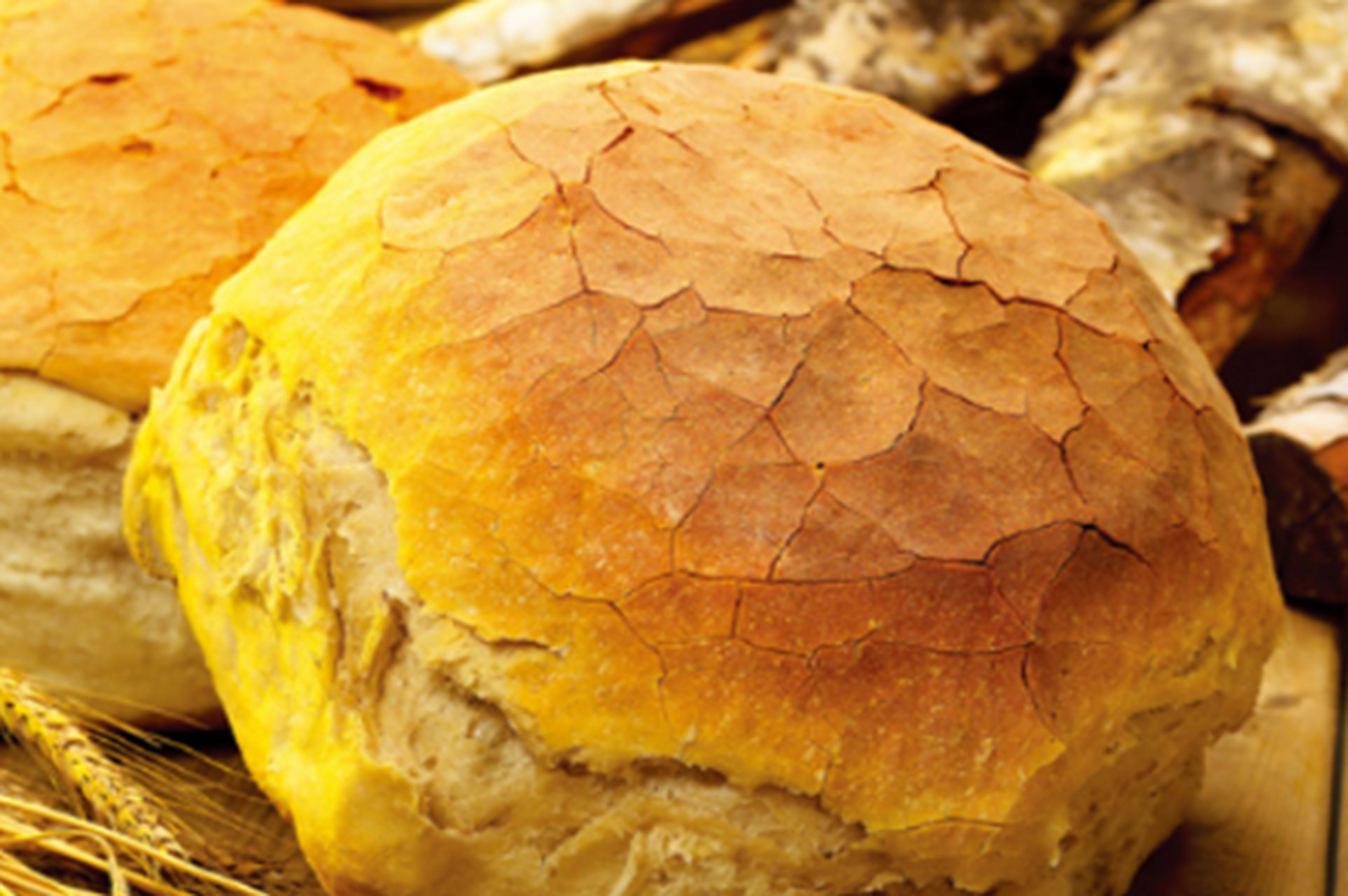 秋林大列巴也是哈尔滨十种最受欢迎的特产之一,它的外形是一块非常大