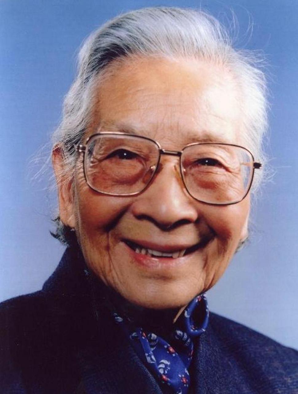 雷洁琼:74岁任北京市副市长,83岁官至副国级,一生忧国忧民活到106岁.