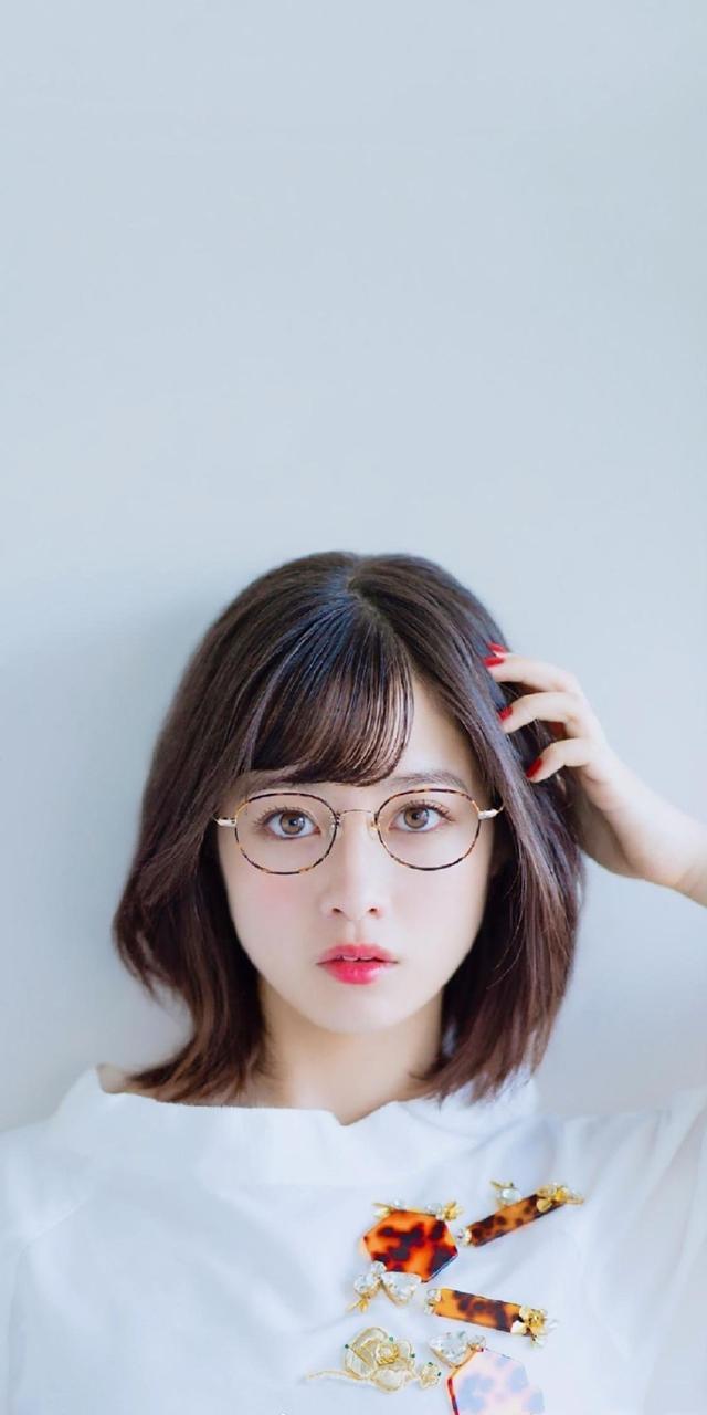 日本女星桥本环奈惊艳轻熟,仙姿玉色,造型魅力撩人