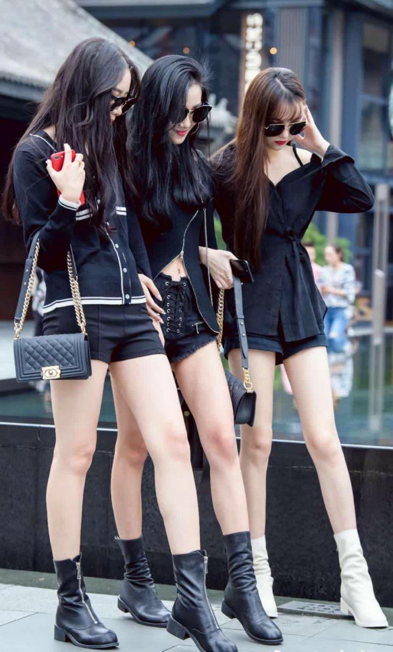 街拍:美女天团出街一个都不少,满屏都是大长腿!网友:眼不够使