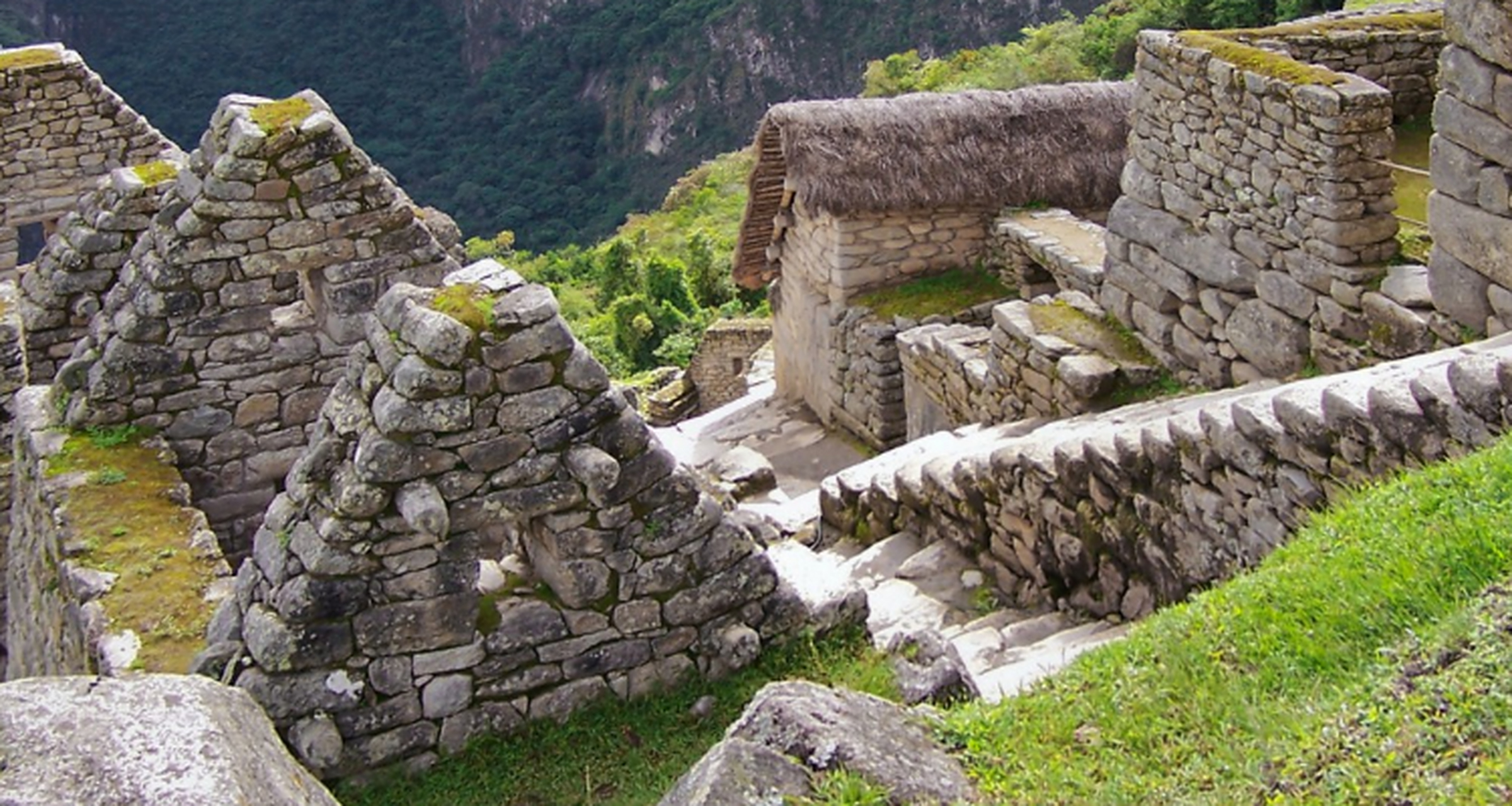 全球最美到风景名胜 马丘比丘 马丘比丘位于秘鲁的安第斯山脉,是印加