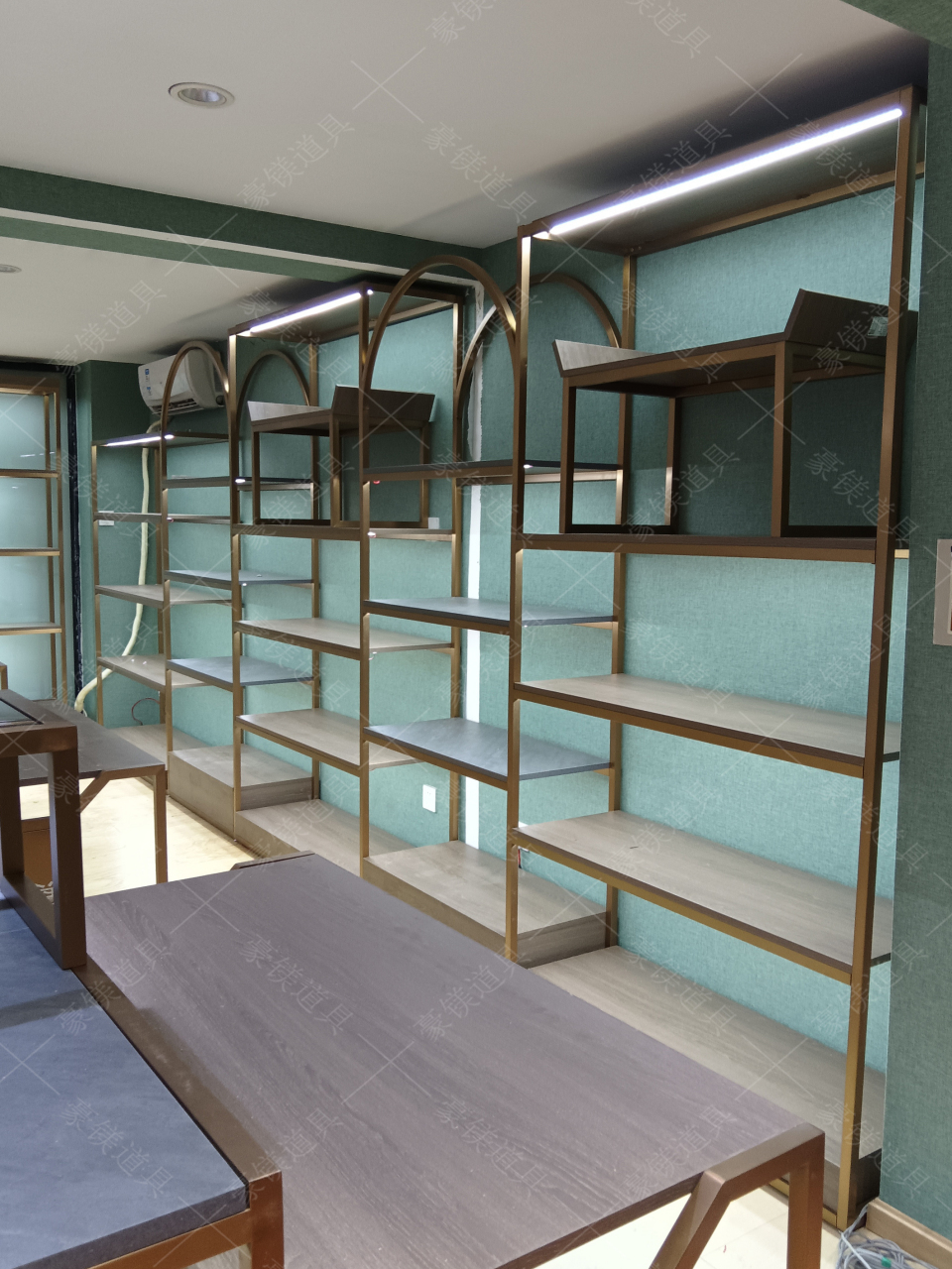 沉浸式酒店用品展厅设计案例分享——产品展示"主题展区可以说是一个