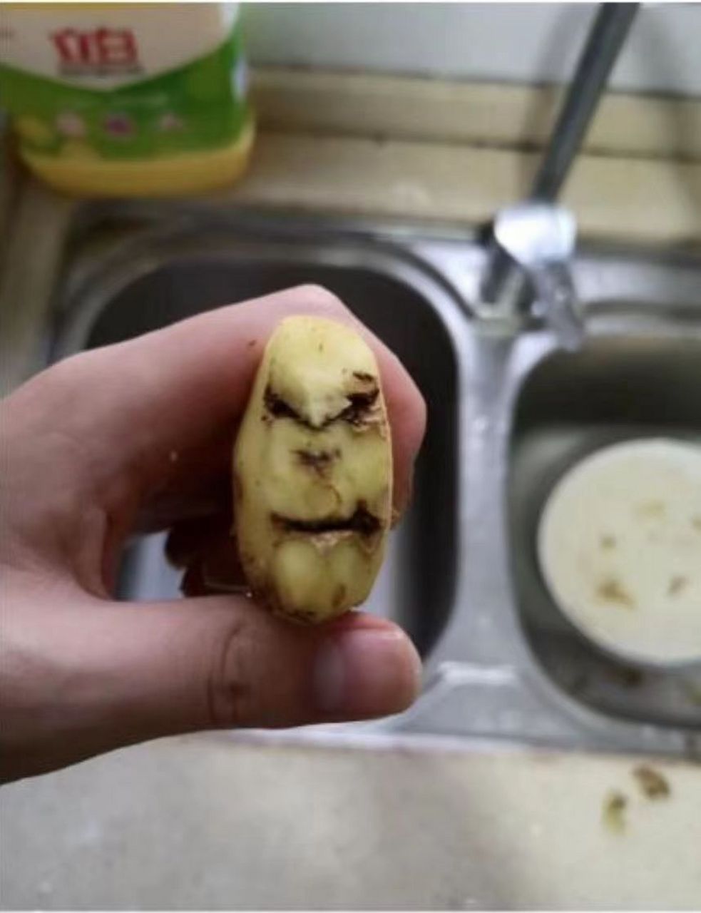 洗了个姜,这表情