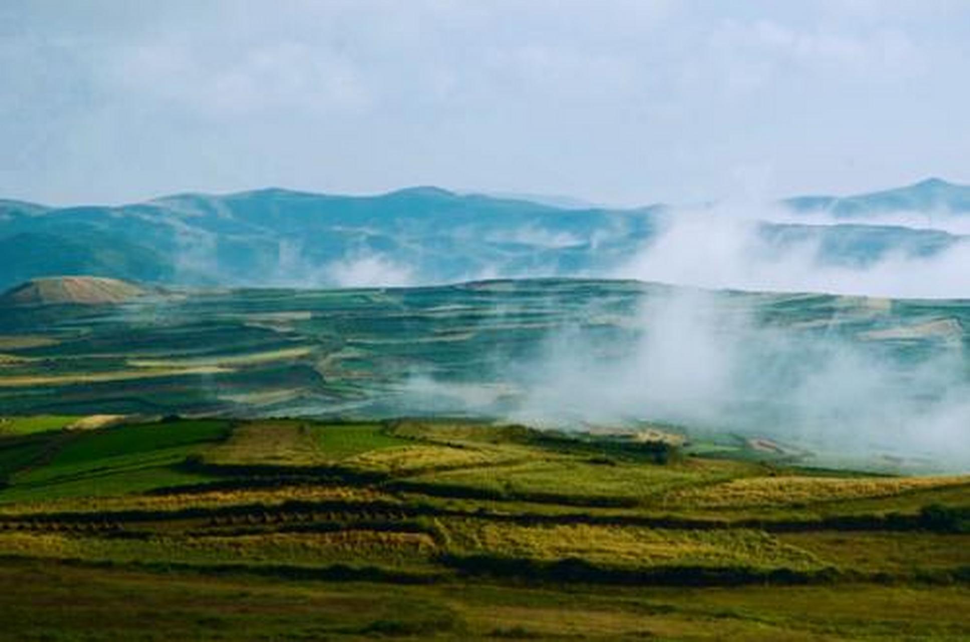 甘肃定西市优美的岷县景色 来到定西市的岷县,这里因为岷山而得名