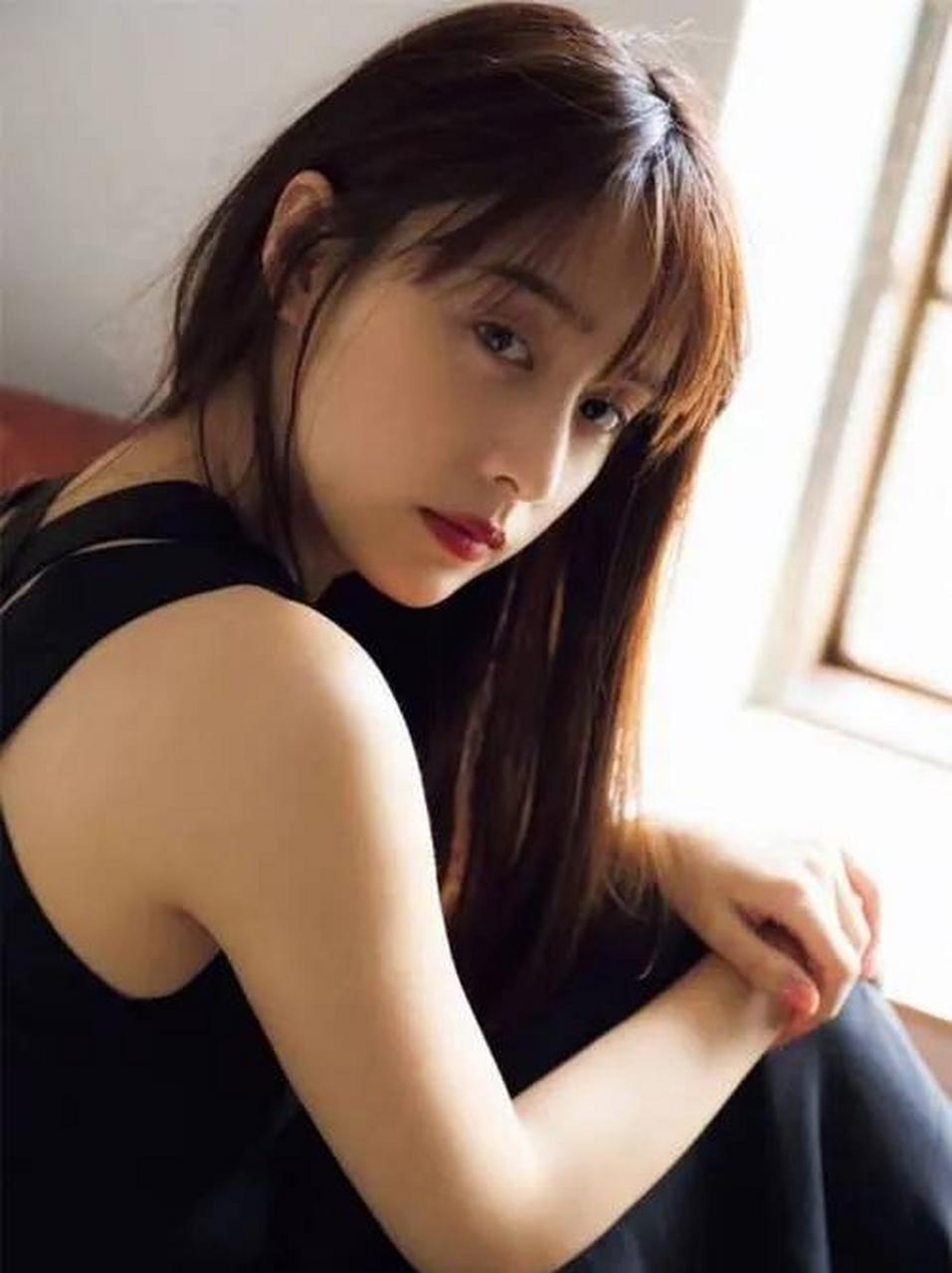 日本性感女星:山本美月